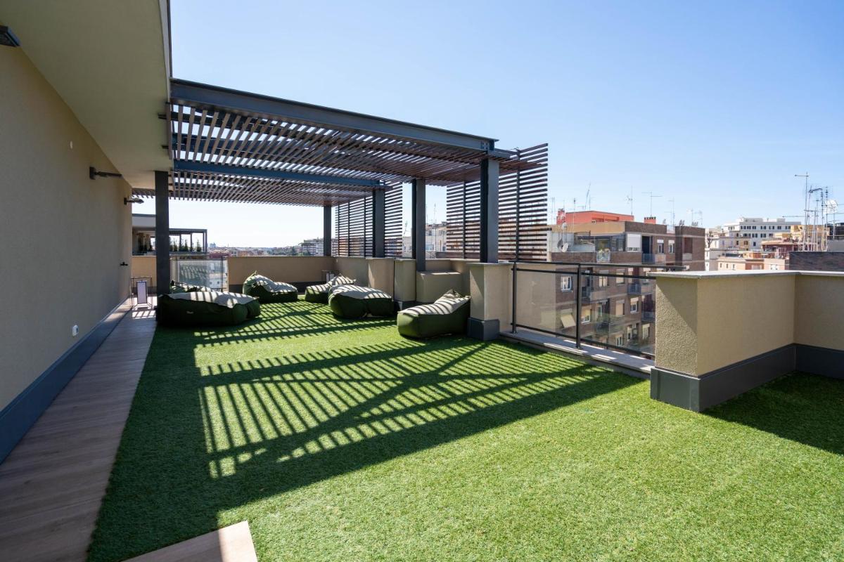 AureaLiving - Trastevere Suite with Rooftop & Gym, Your place in Rome