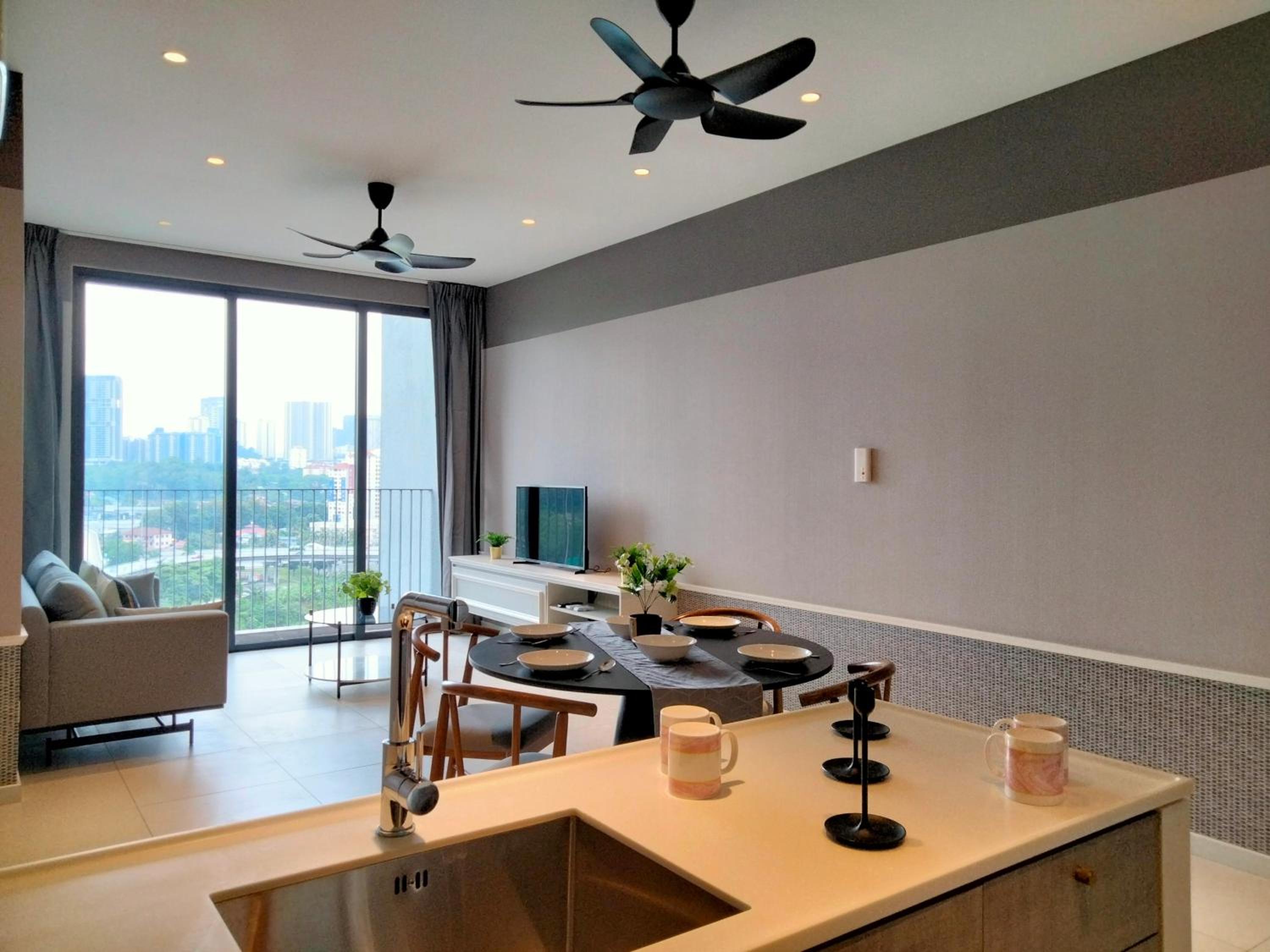 Millerz Square 2Br 4pax MidValley, Old Klang Road