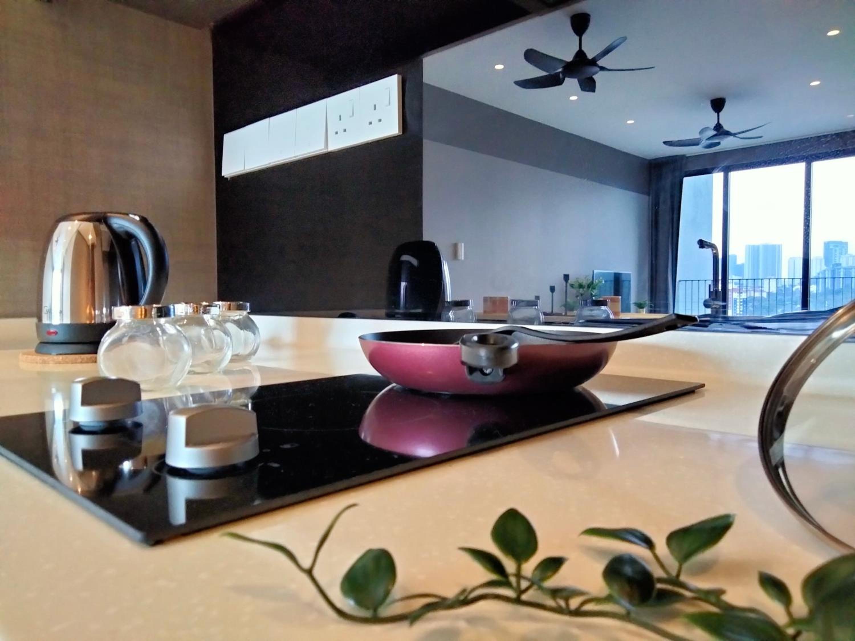 Millerz Square 2Br 4pax MidValley, Old Klang Road