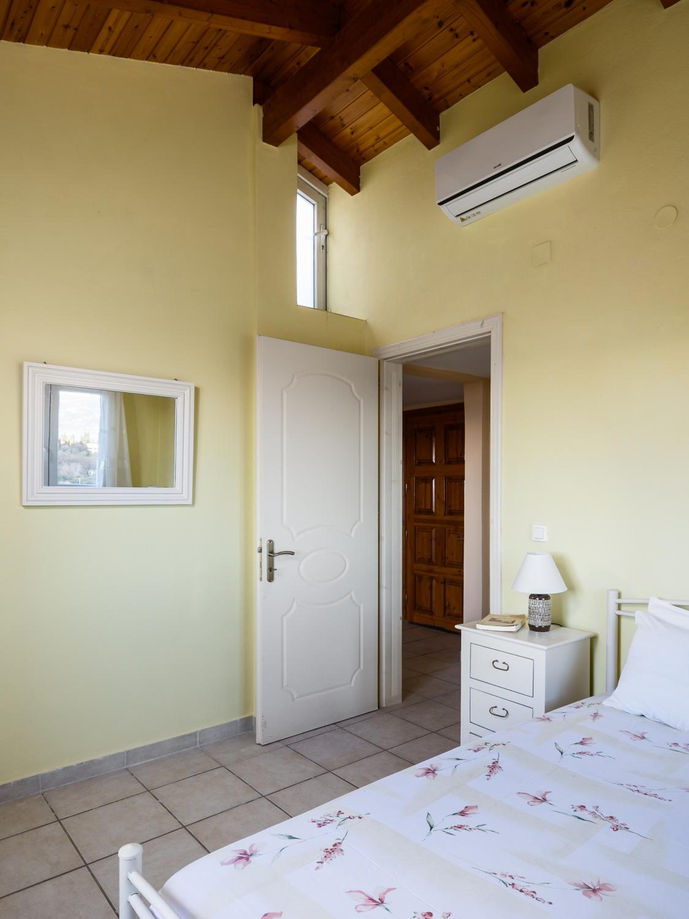 Aloe Seaview Apartments with private Hot Tub by Konnect photo 2