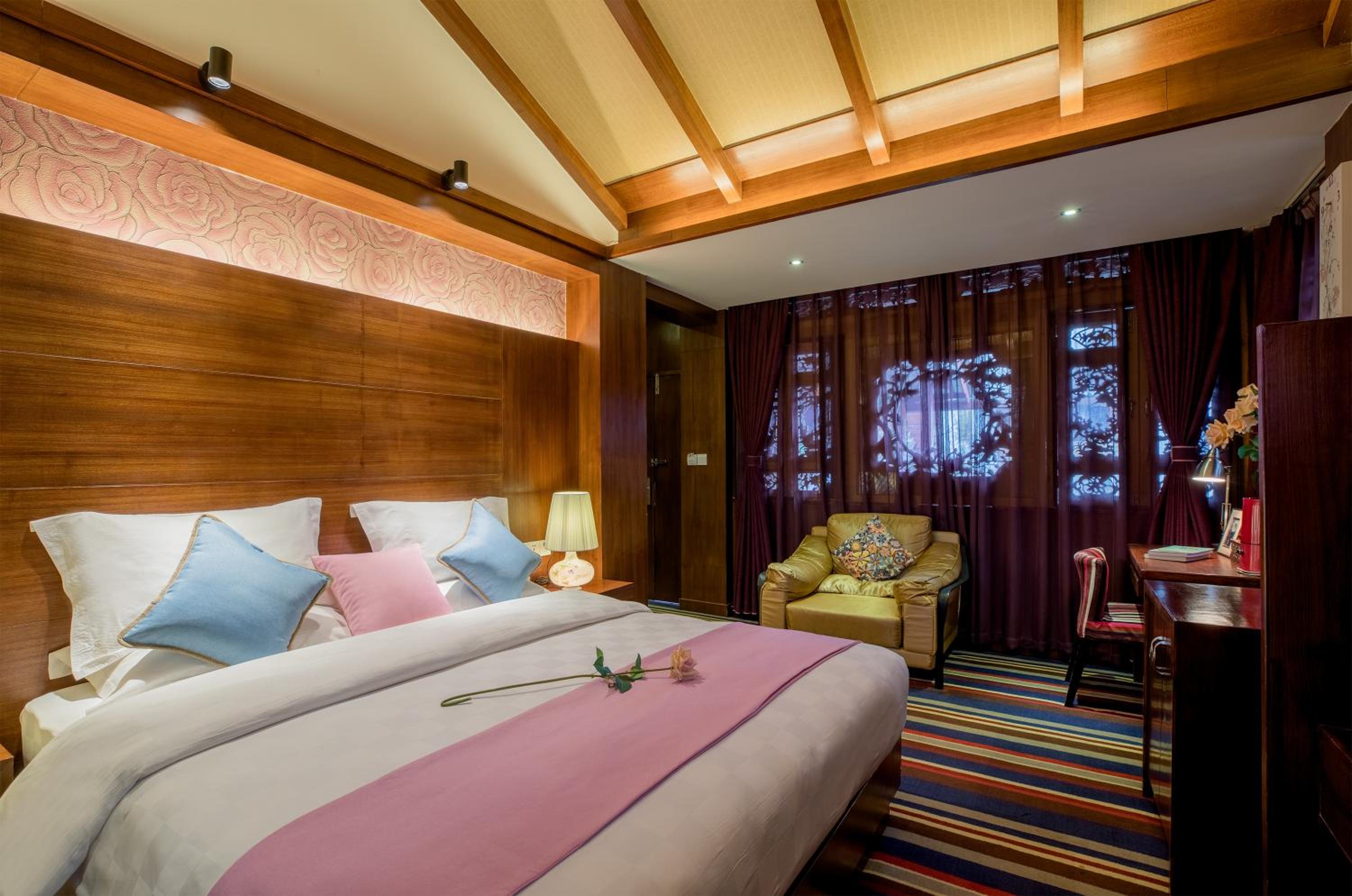 Lijiang Sunshine Nali Inn