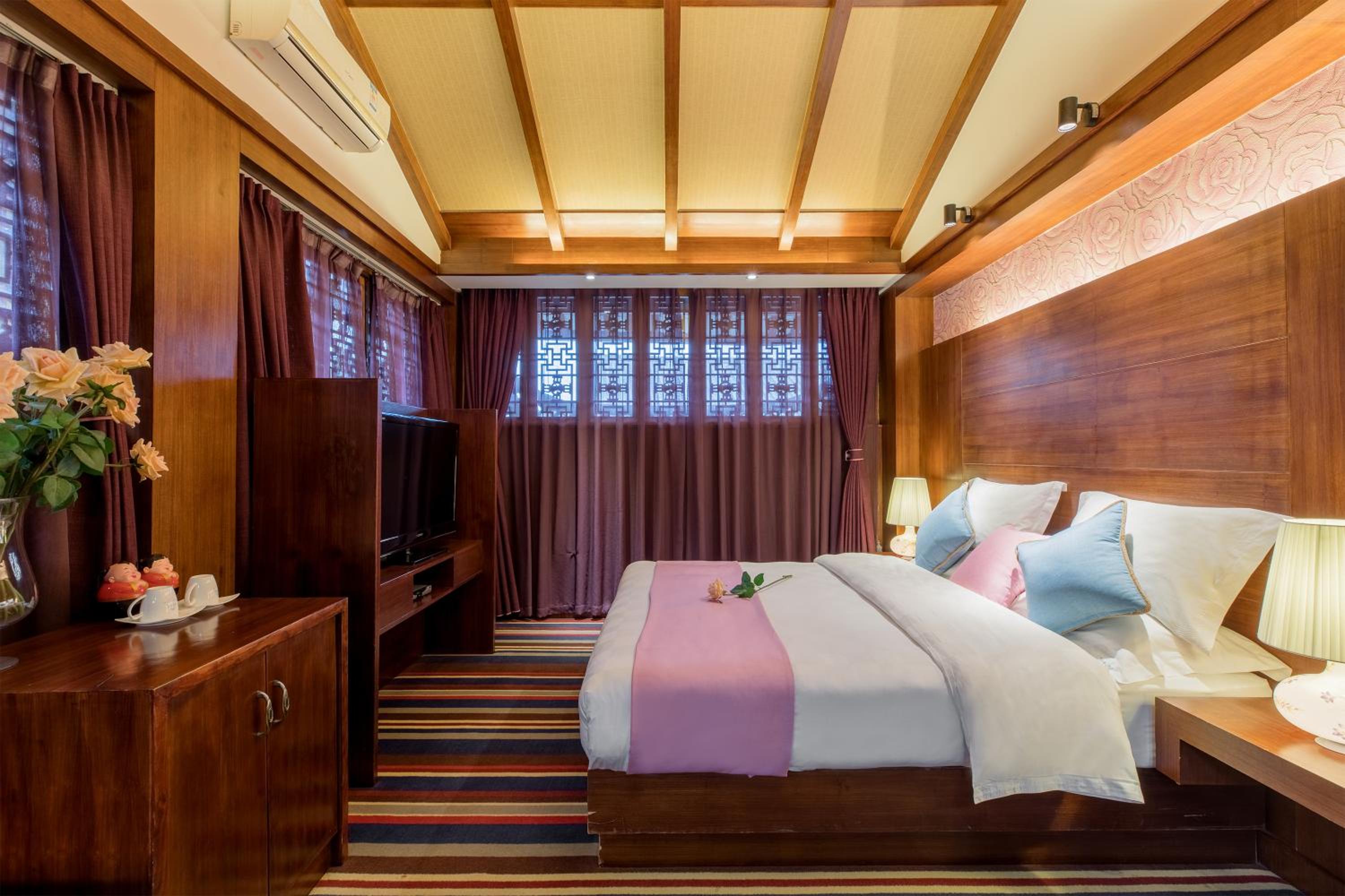Lijiang Sunshine Nali Inn