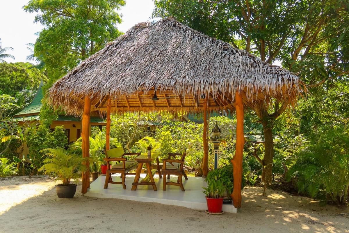 Seaflower Bungalows view 5