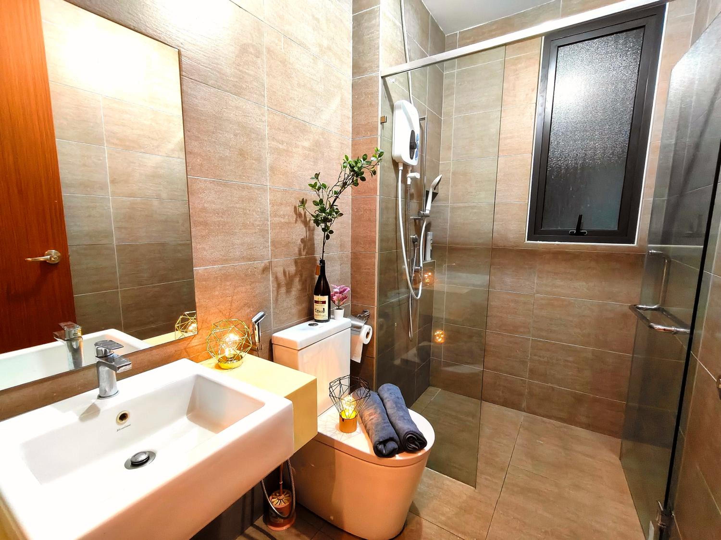 Citizen Execetive Suite - Old Klang Road