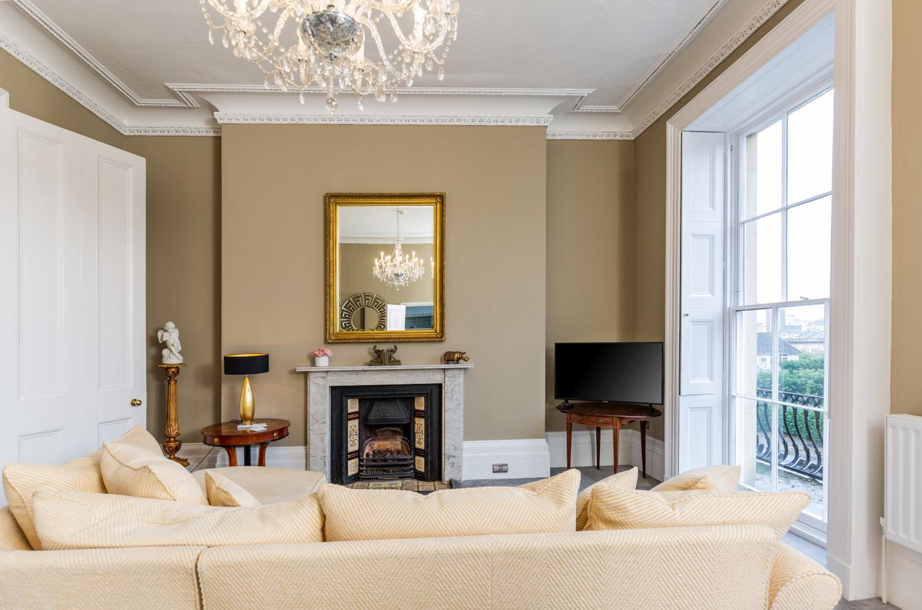 Elizabeth House Flat 2 view 5