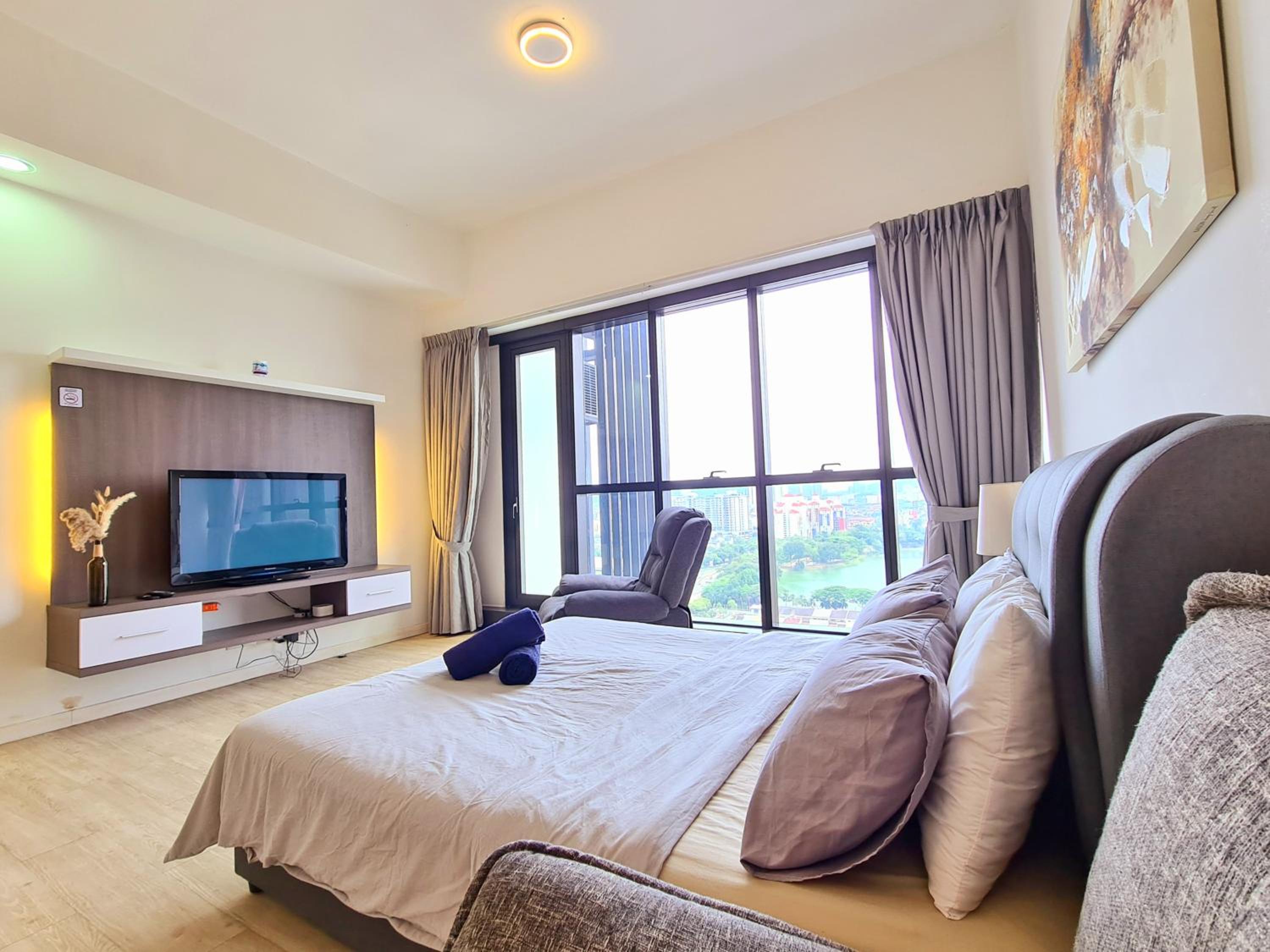 M city service suite KLCC