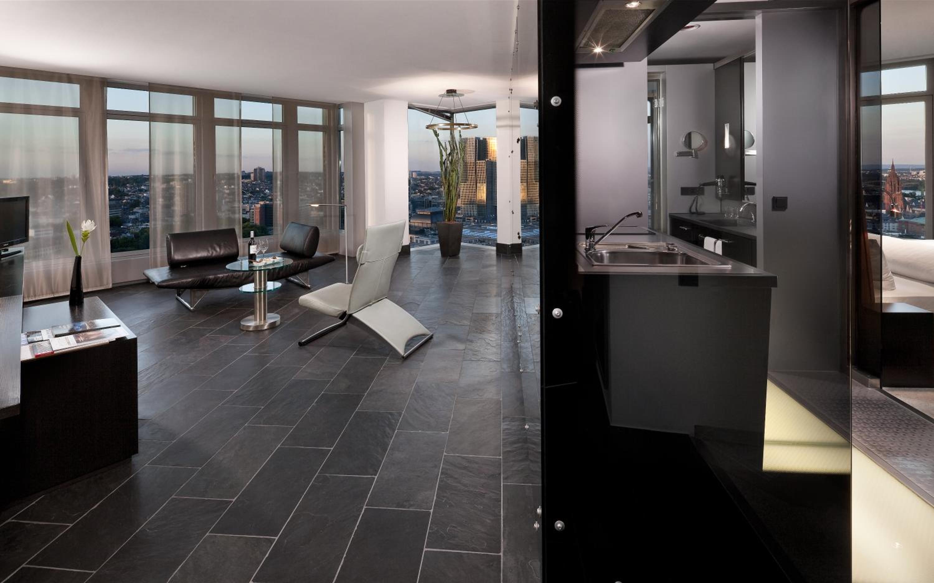 INNSiDE by Melia Frankfurt Eurotheum - Property Image 48