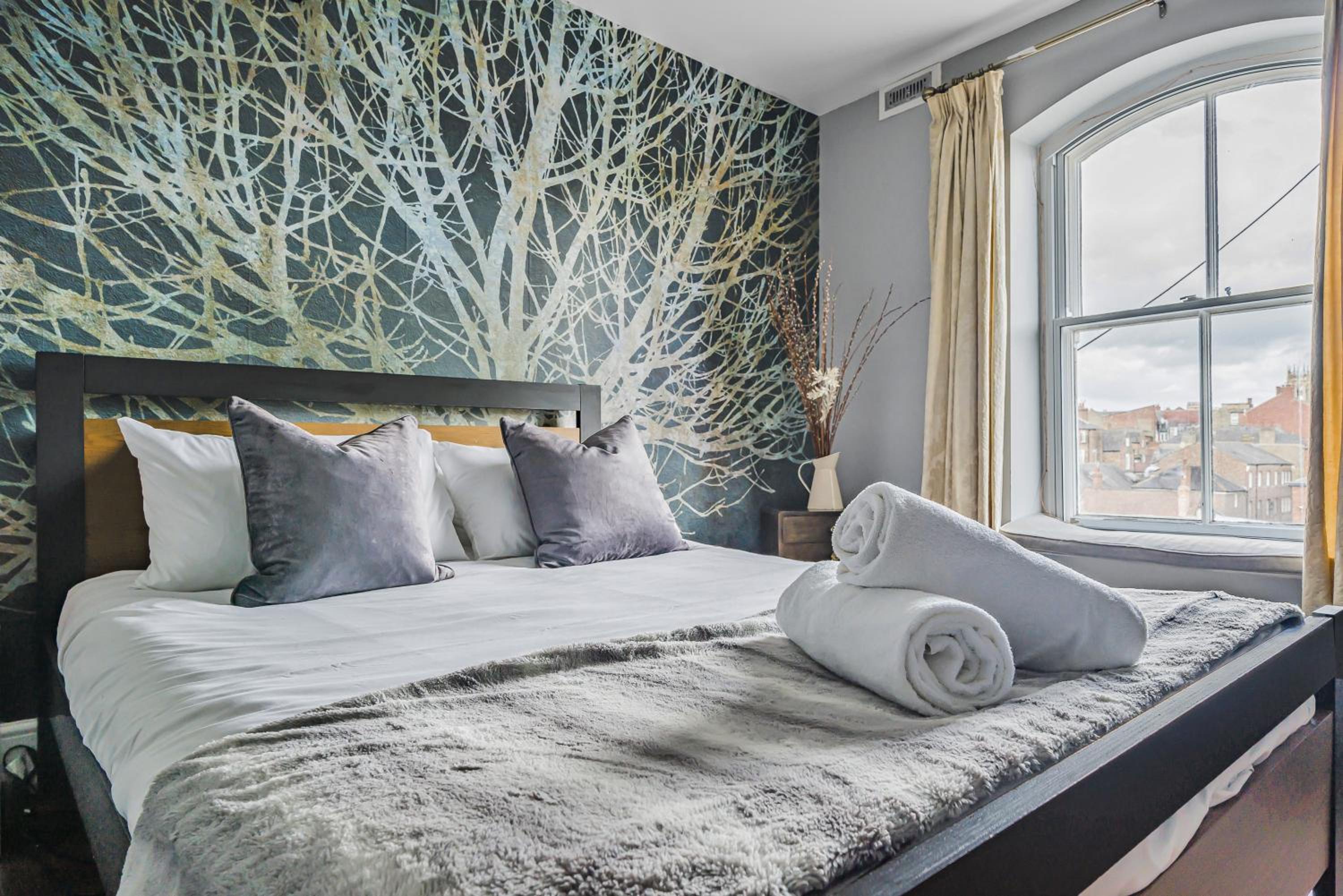 Woodsmill Quay Riverside Apt - Heart of York view 2