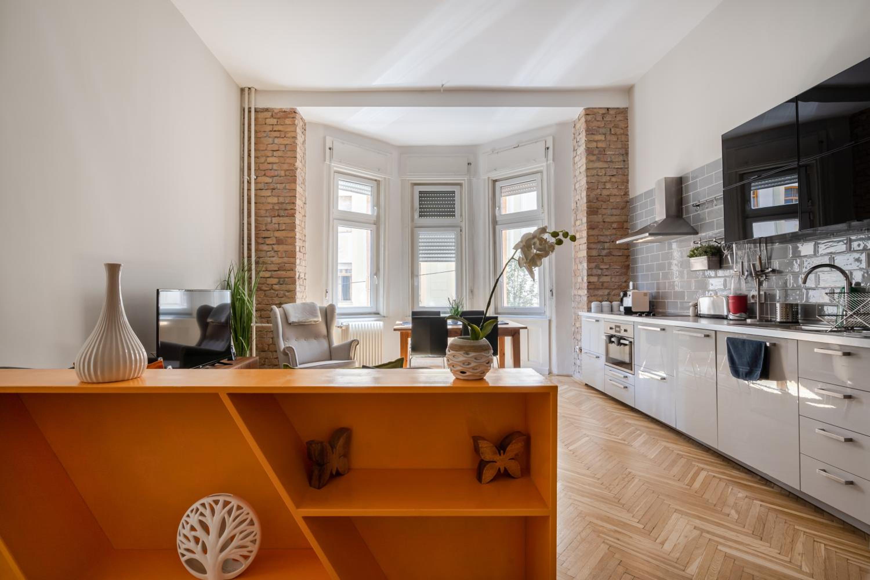 W24- Boutique Apartments, Best Location. By BQA view 5