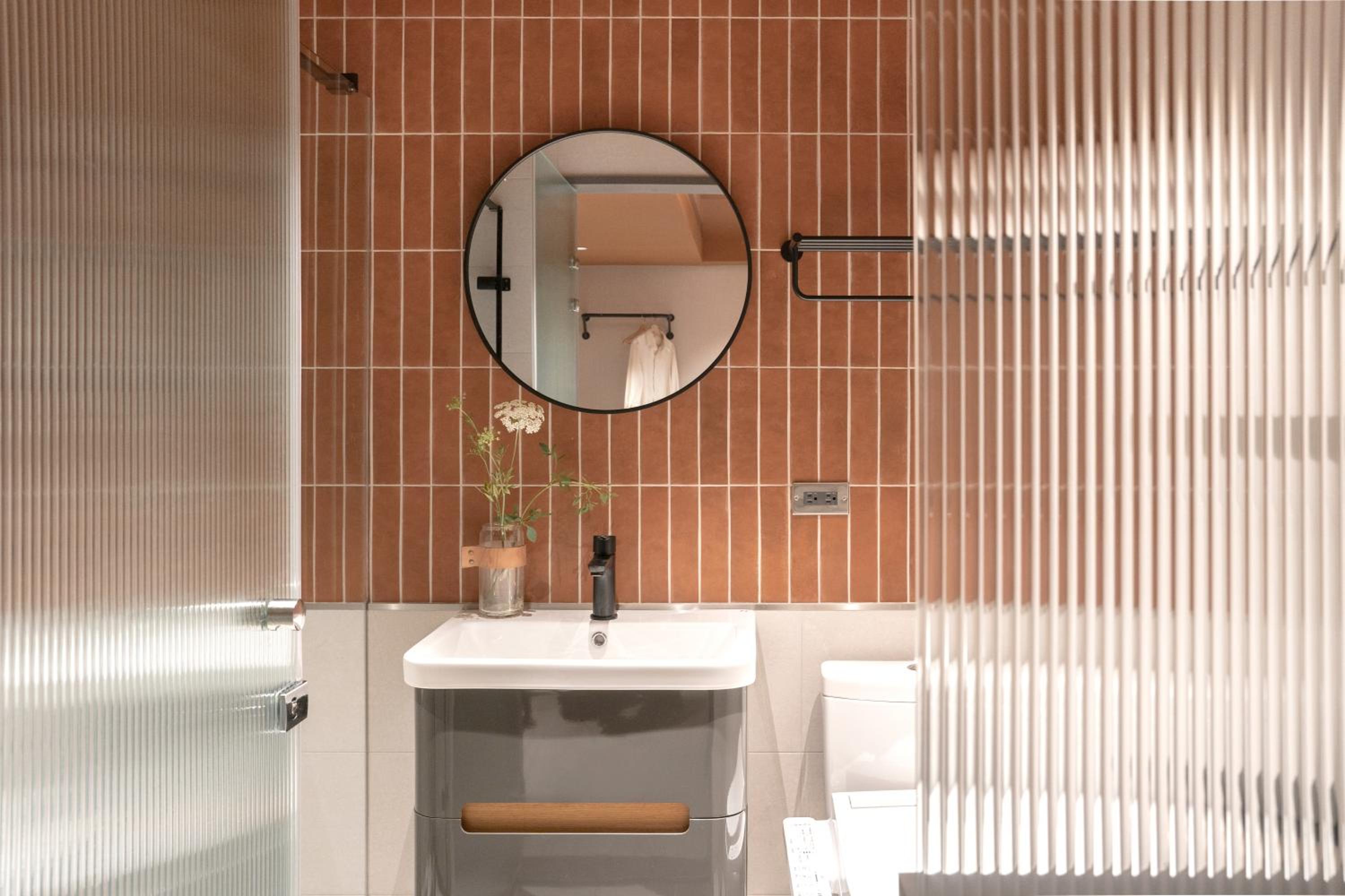 Lin Suites by Olala Homes
