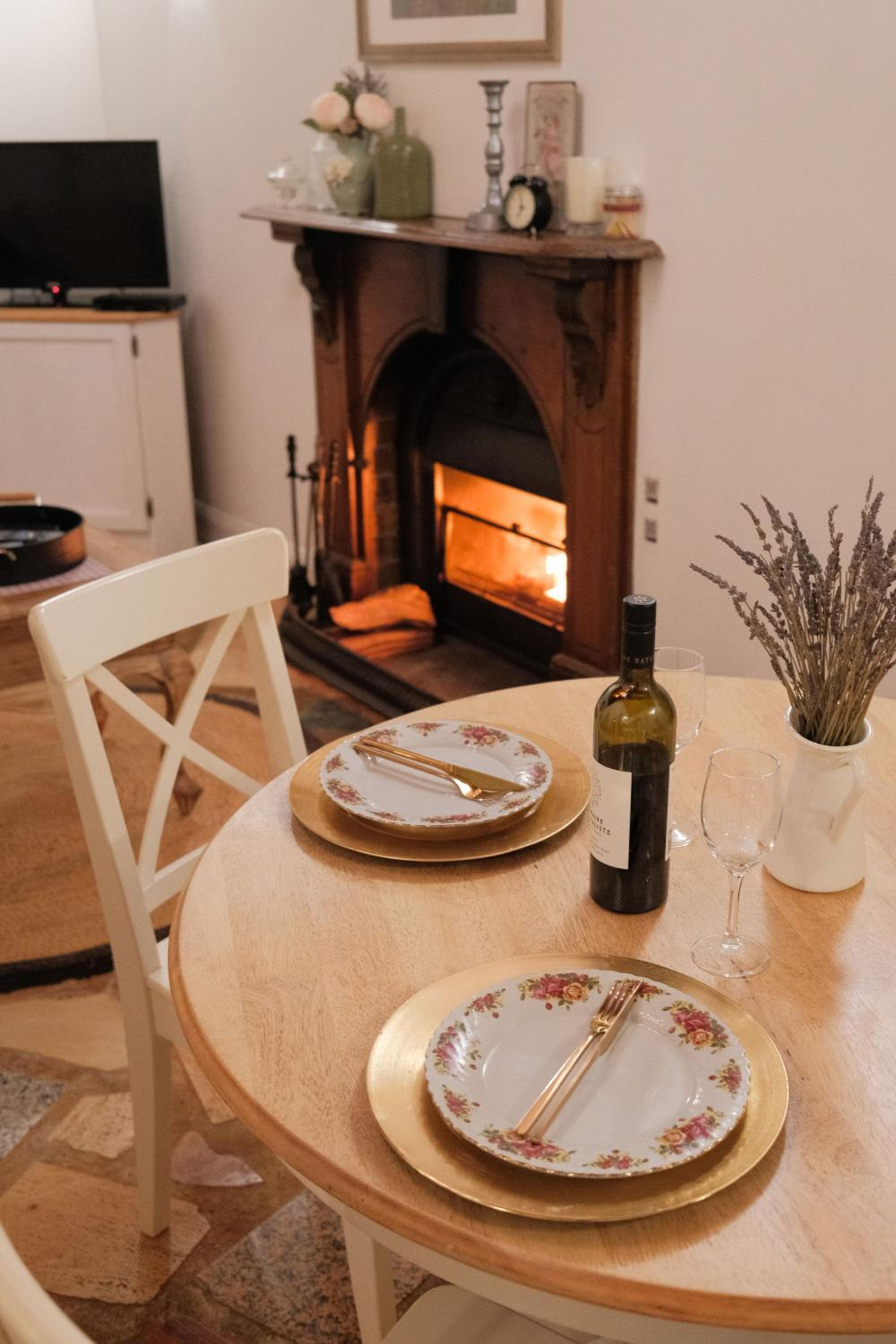The Romantic Pink English Cottage at Tamborine Mountain