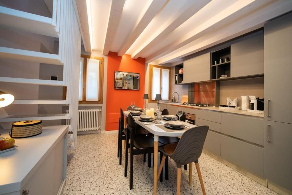Casa del Carro 2 Grand Terrace Apartment