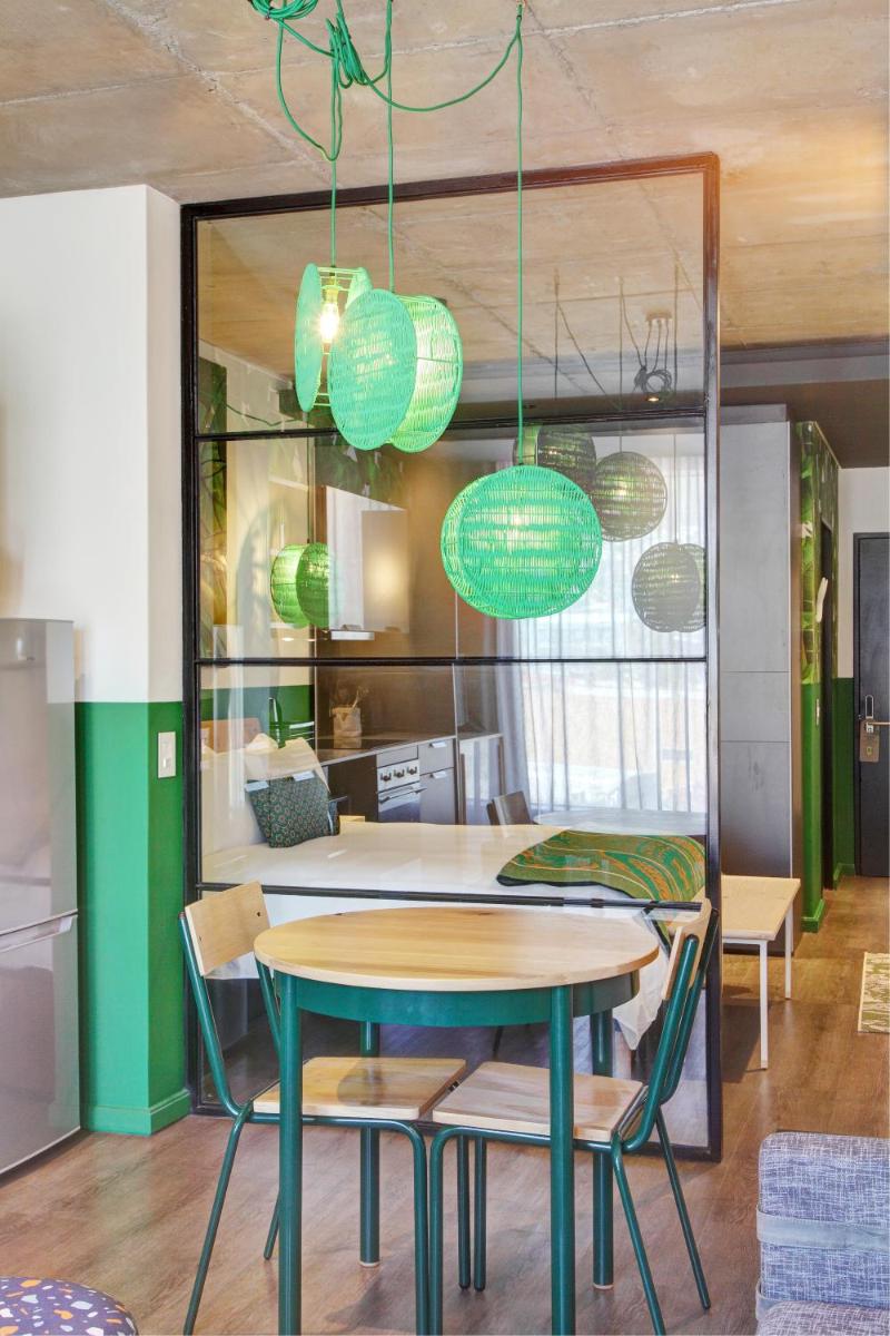 WEX1 Private Apartments by Perch Stays