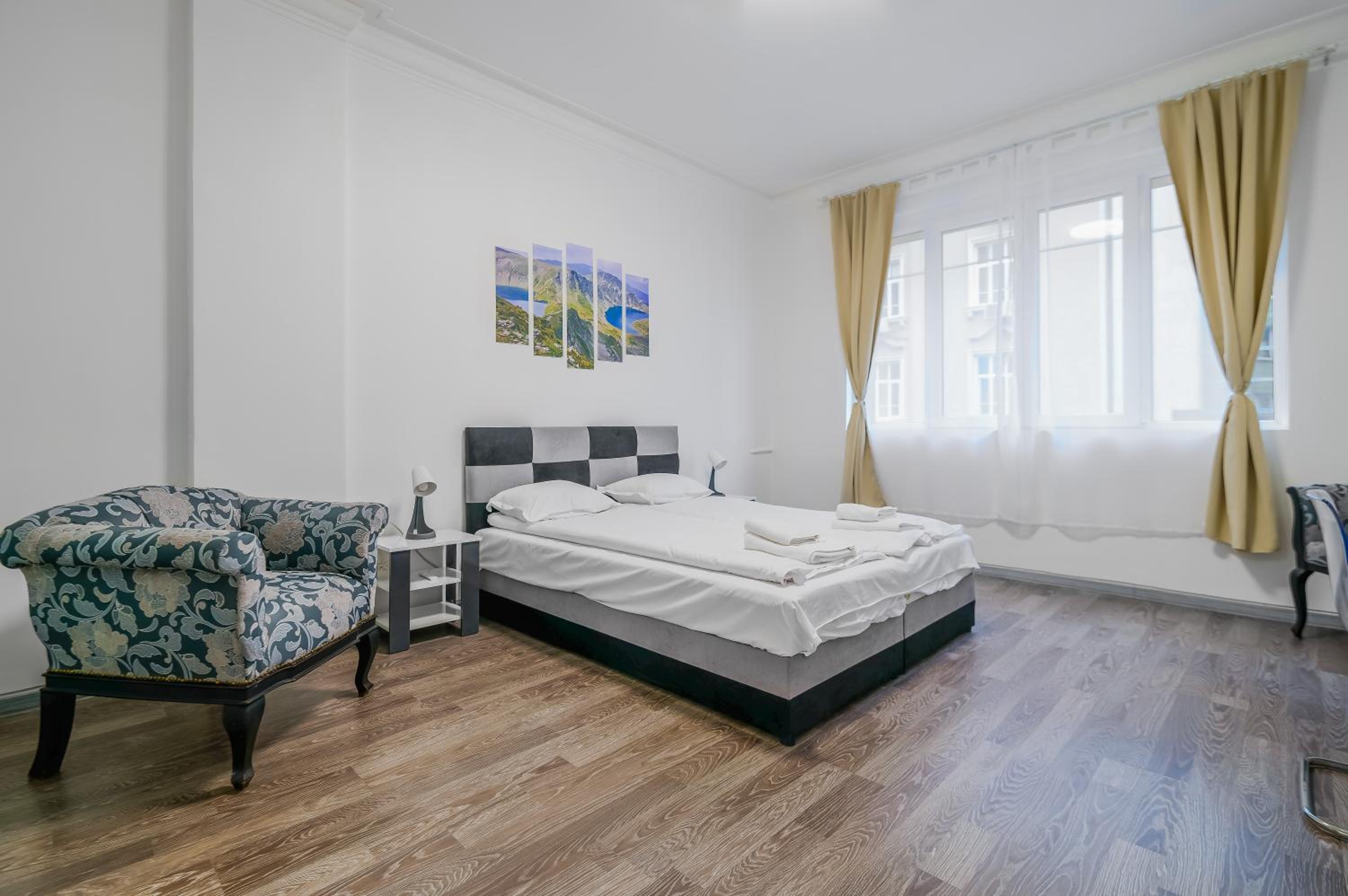 2BD Citrus Apartment, Aristocratic Sofia Living by Flat Mаnager