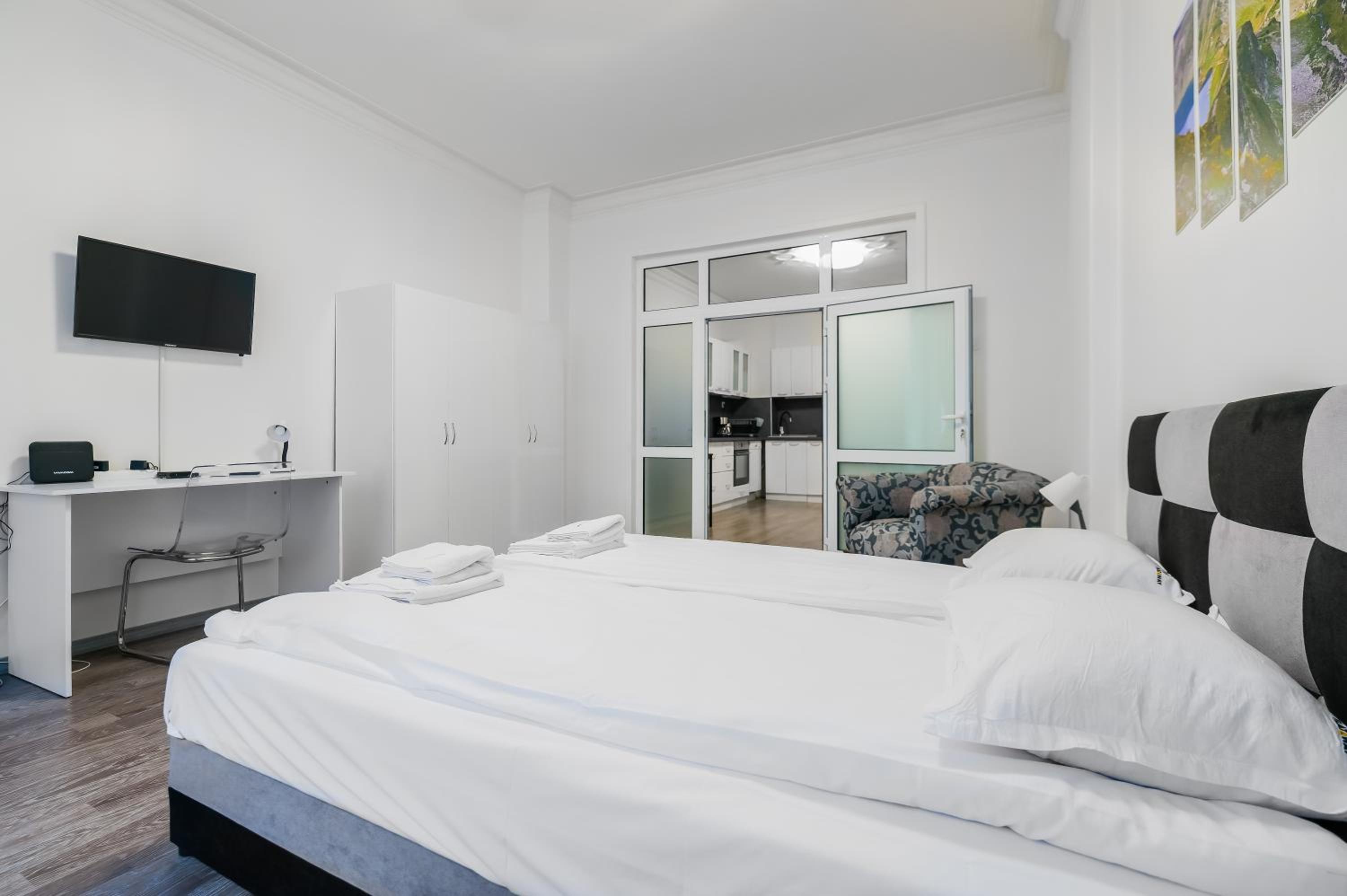 2BD Citrus Apartment, Aristocratic Sofia Living by Flat Mаnager