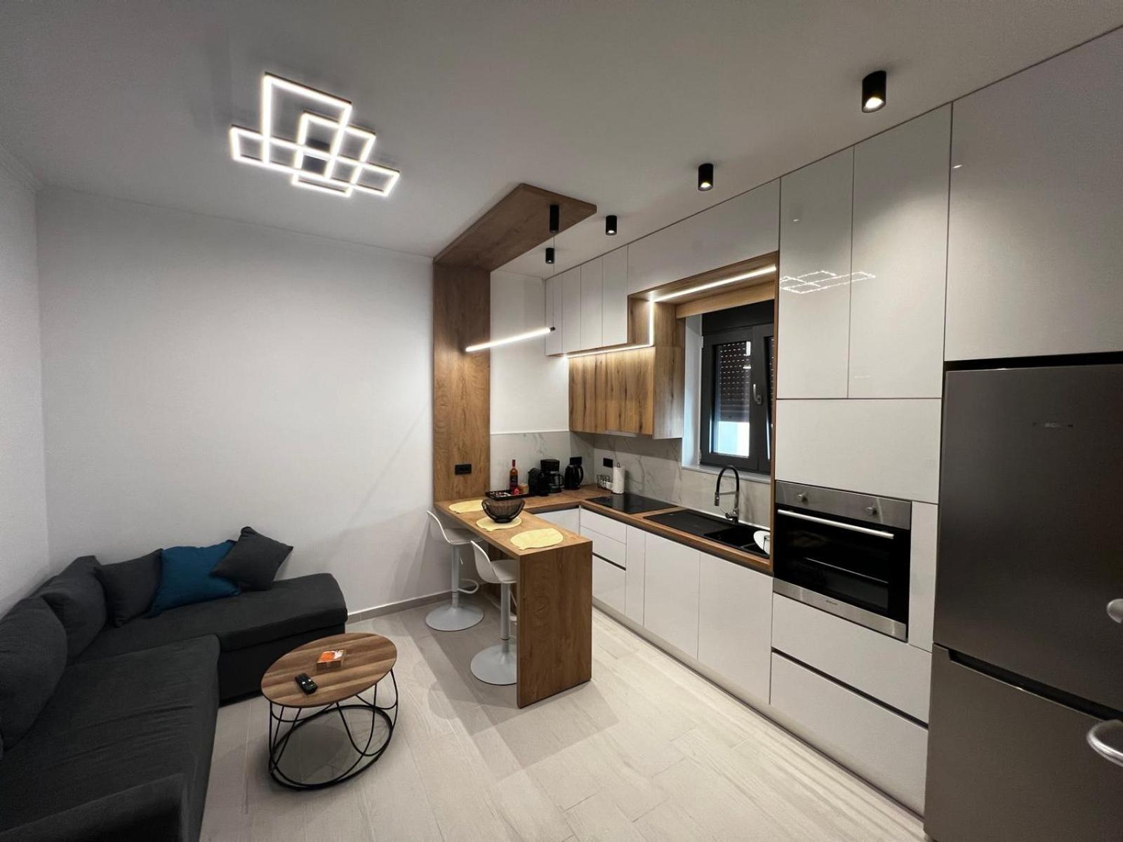 City Compass Luxury Suites