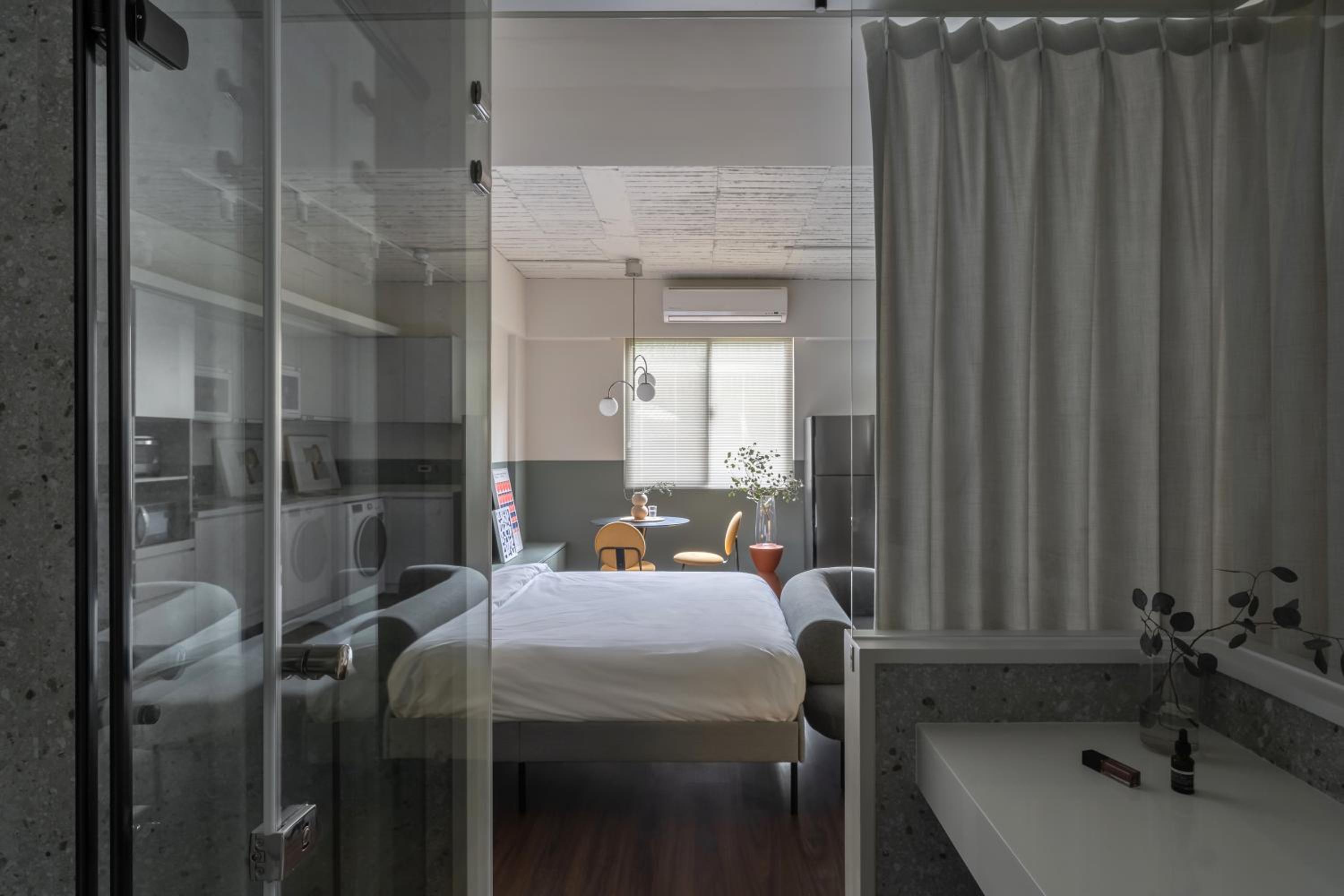 Lin Apartments by Olala Homes
