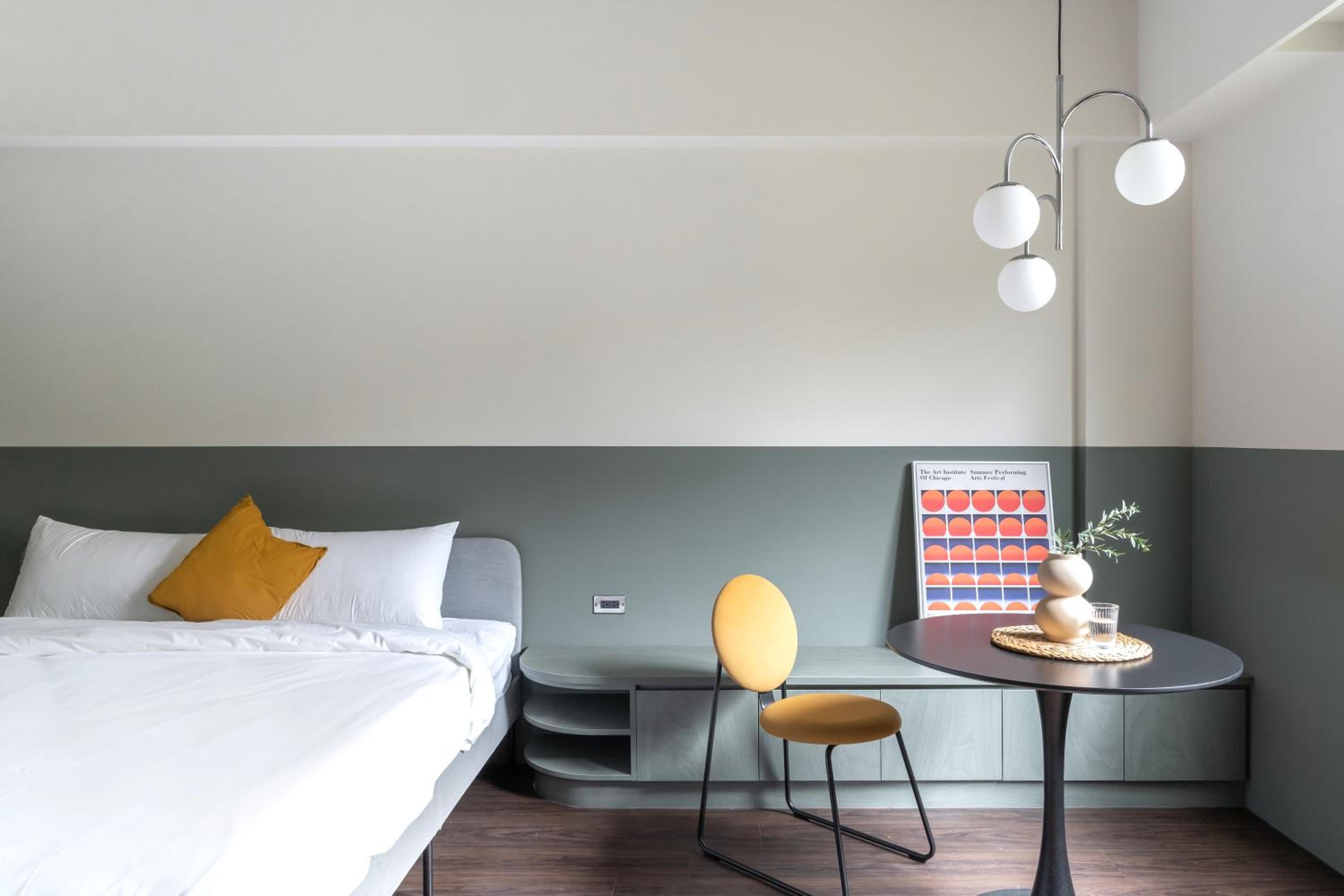 Lin Apartments by Olala Homes