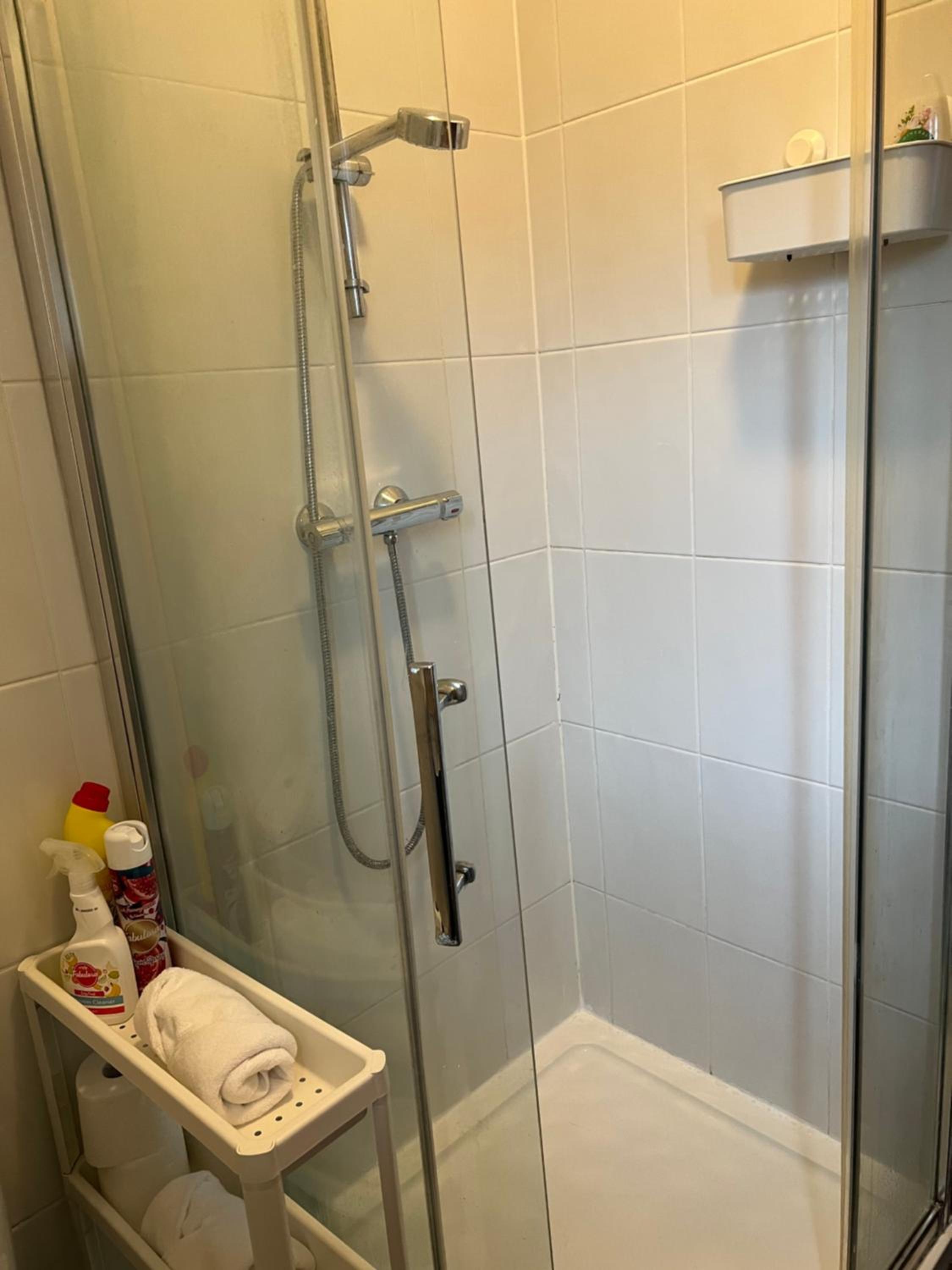 Basingstoke Vacations - The Snicket Apartment - Property Image 11