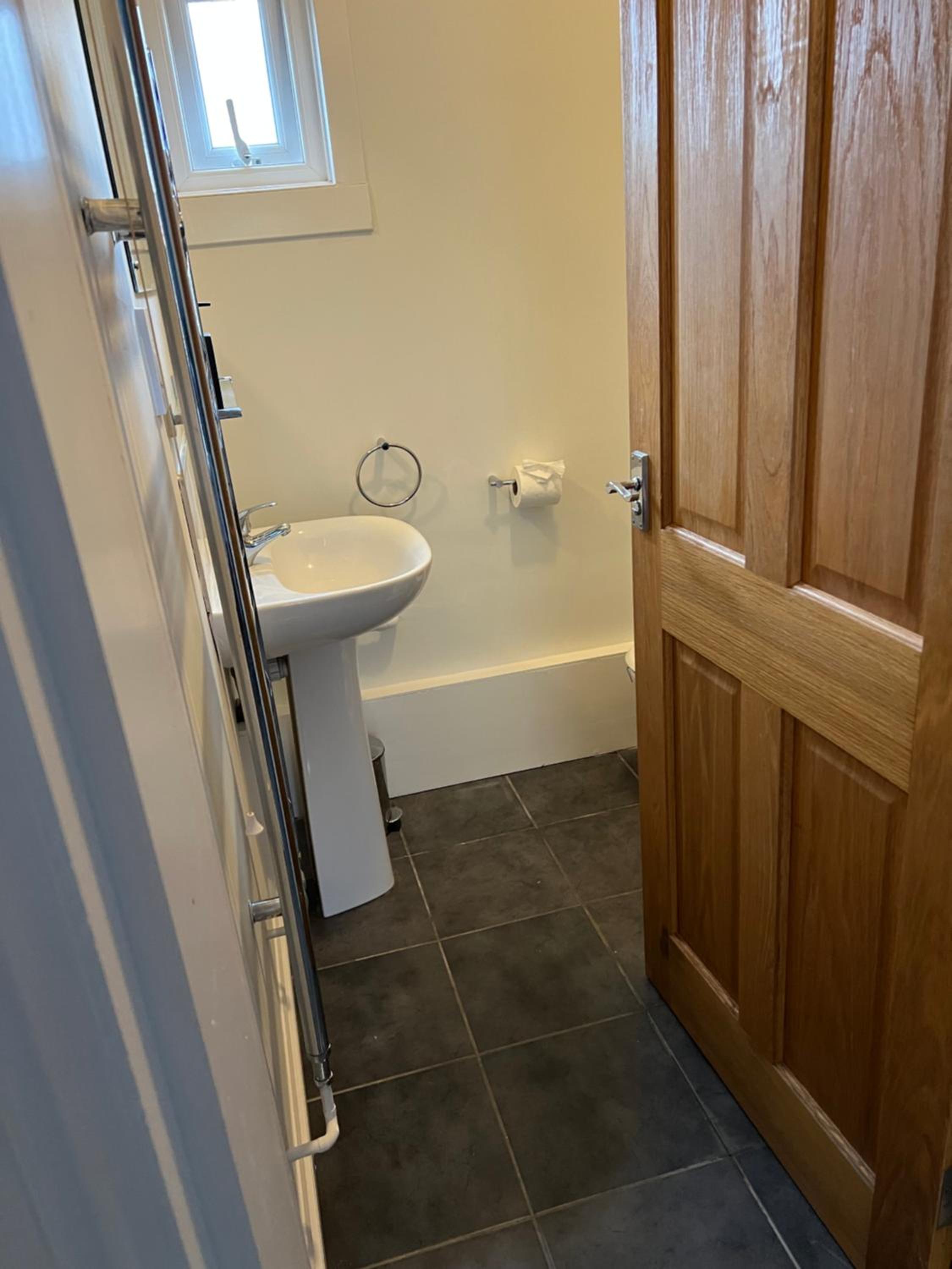 Basingstoke Vacations - The Snicket Apartment - Property Image 9