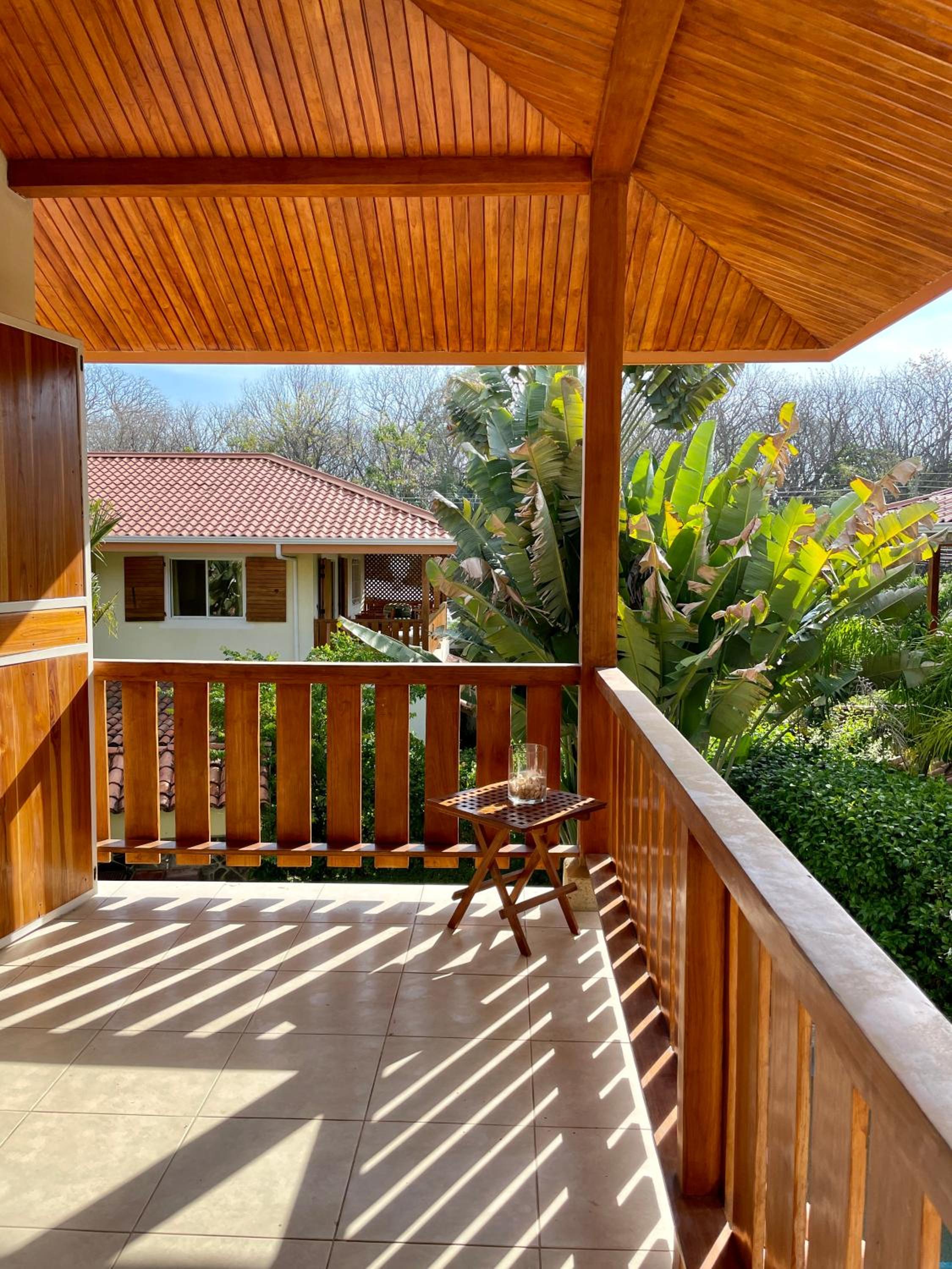 Costa Riki Apartments