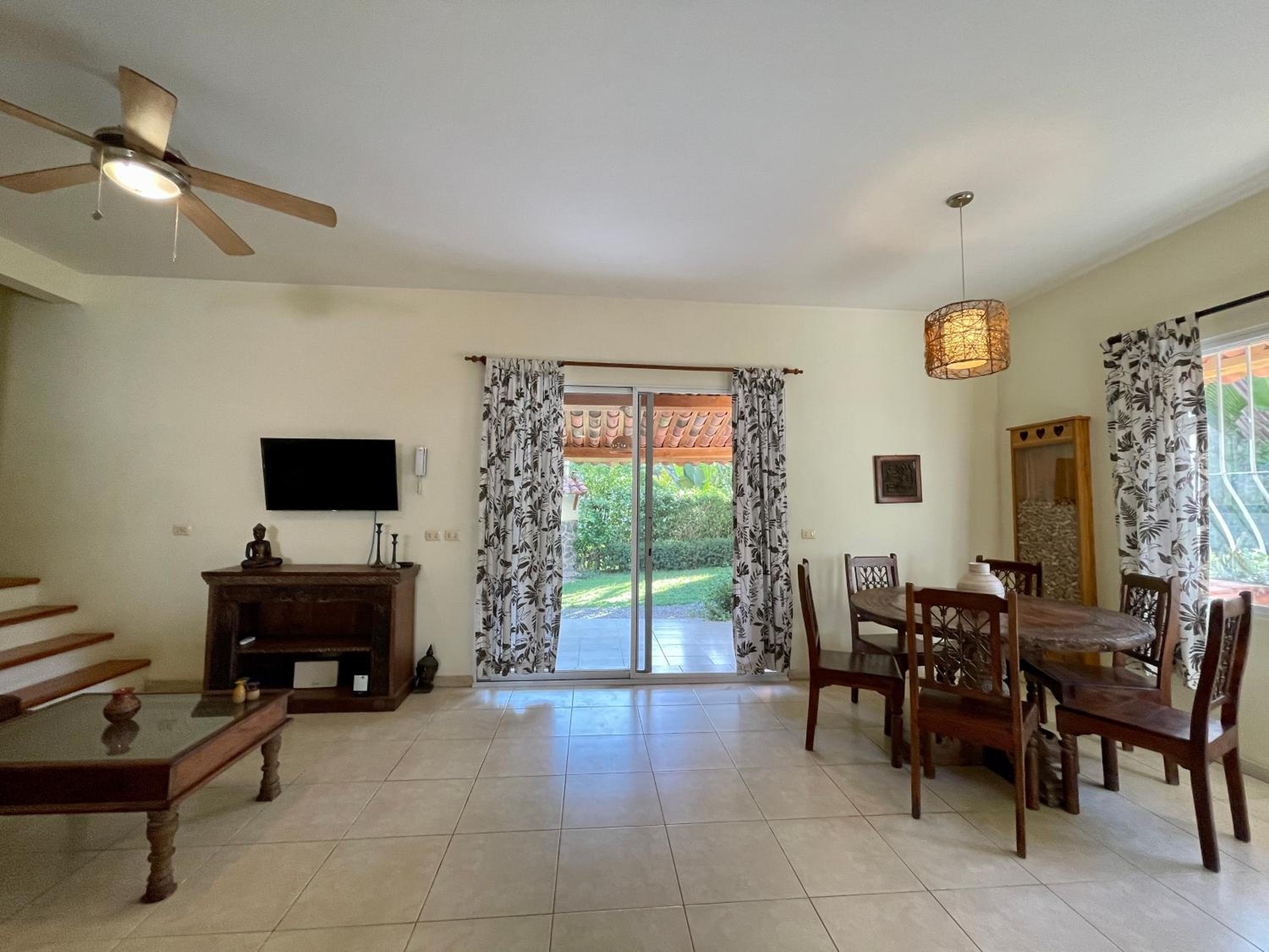 Costa Riki Apartments