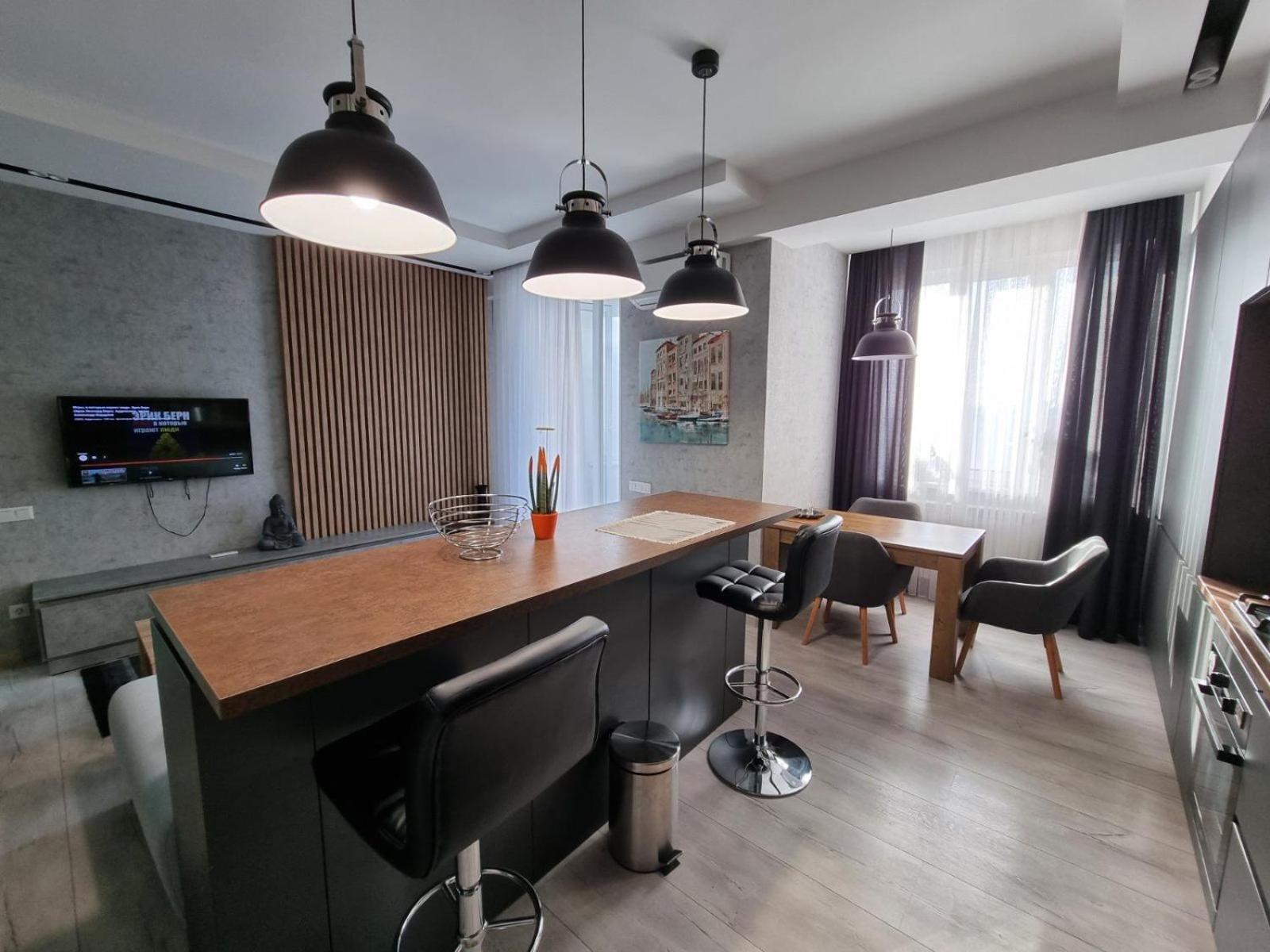 Central Luxury Apartments 2 Bedrooms view 2