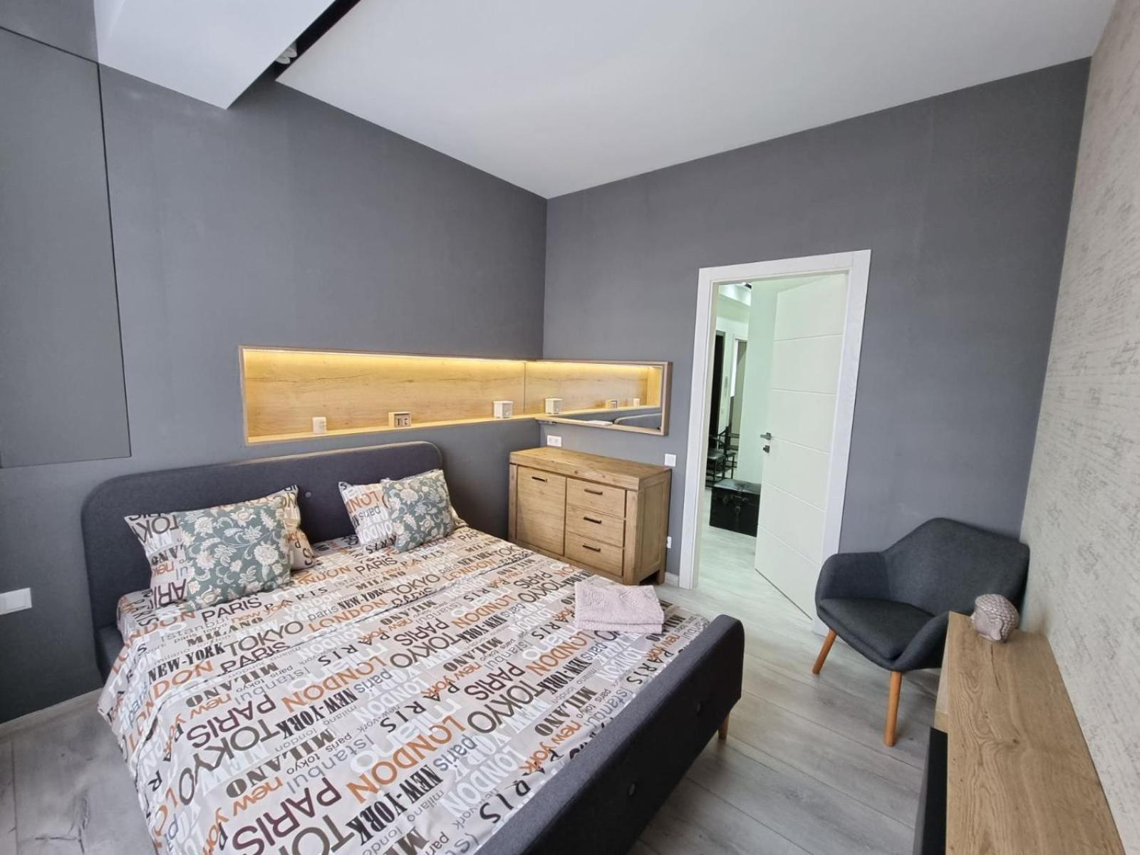 Central Luxury Apartments 2 Bedrooms view 5