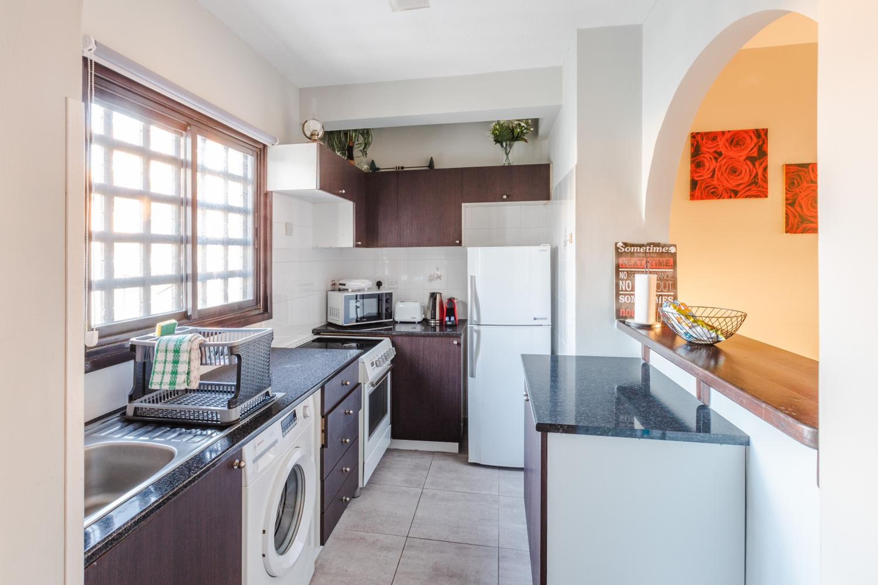 Alexis Apartments - Lovely 2-bedroom with swimming pool