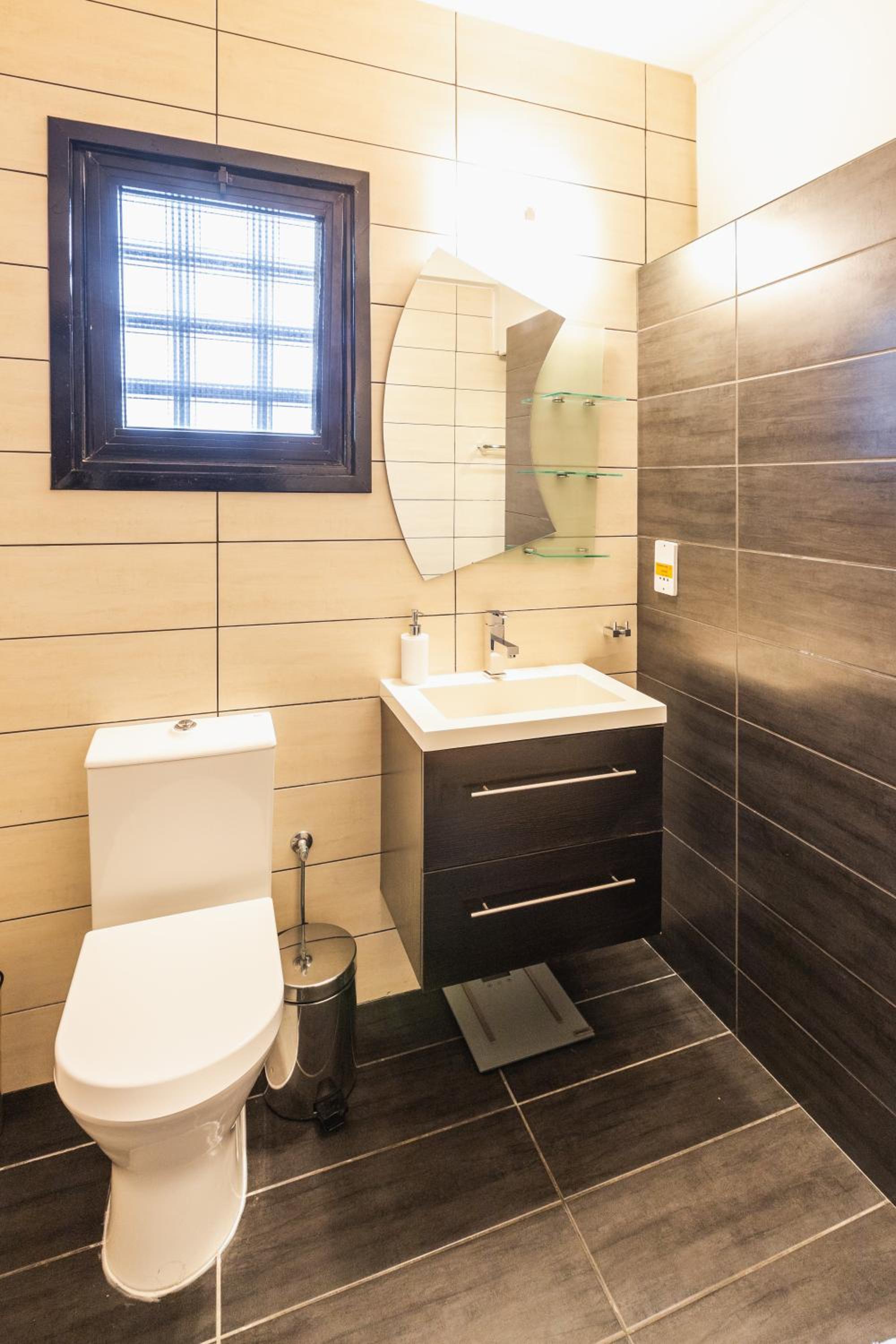 Alexis Apartments - Lovely 2-bedroom with swimming pool