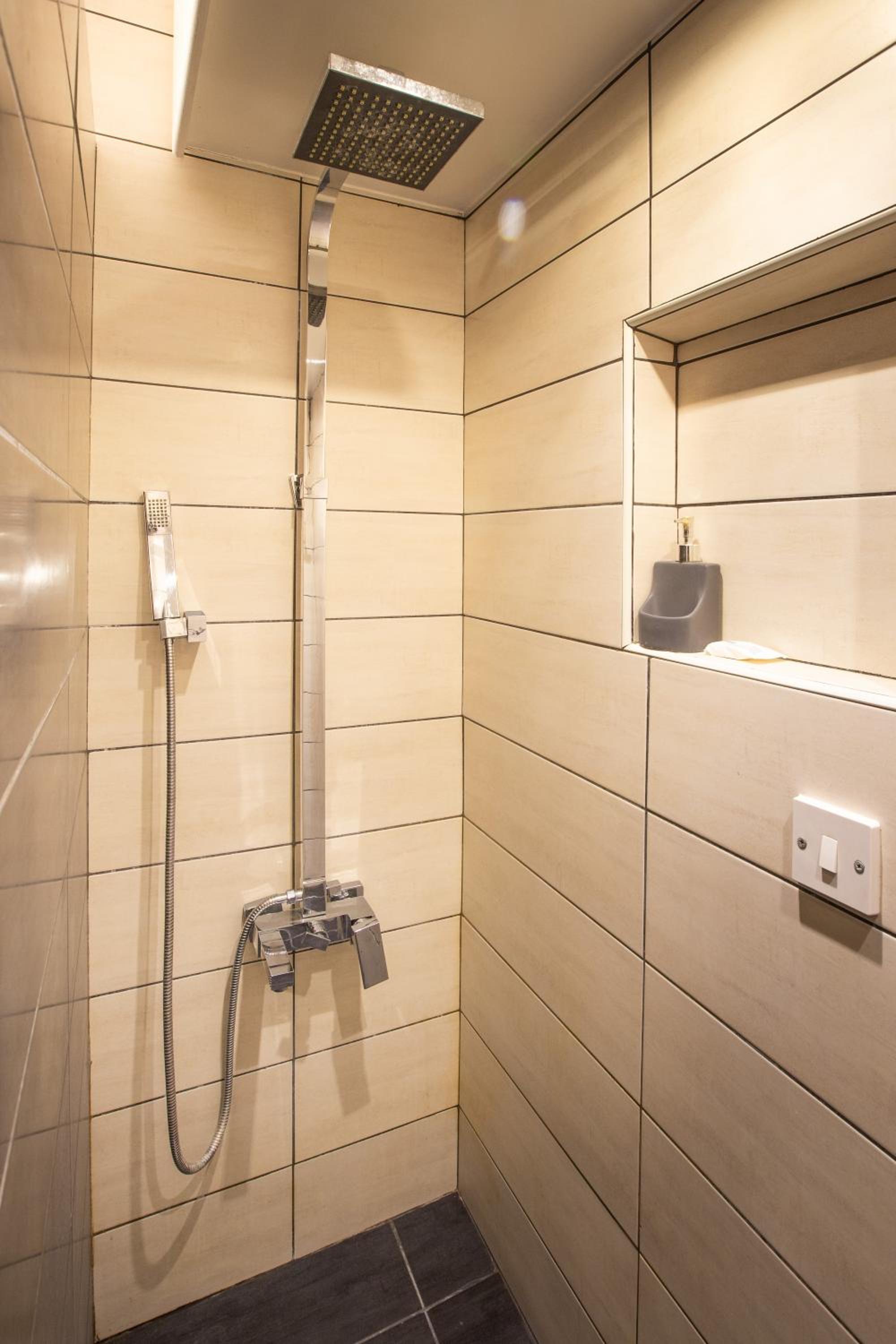 Alexis Apartments - Lovely 2-bedroom with swimming pool