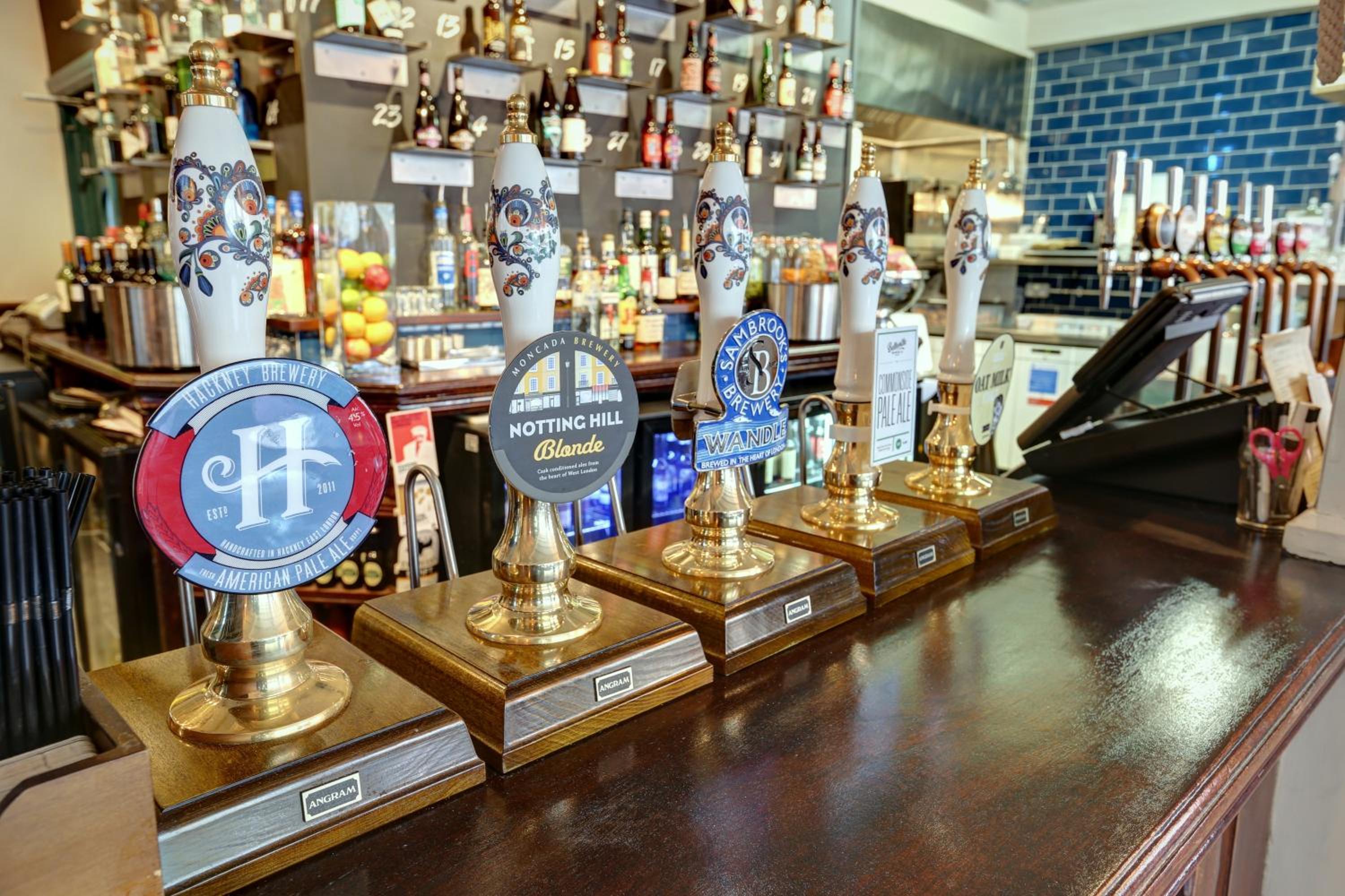 bar