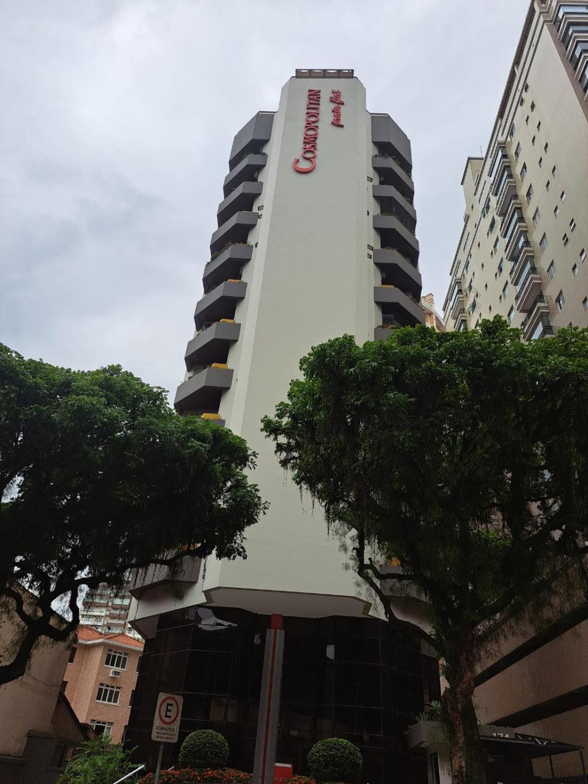 Hotel Cosmopolitan Praia Flat - Image 1