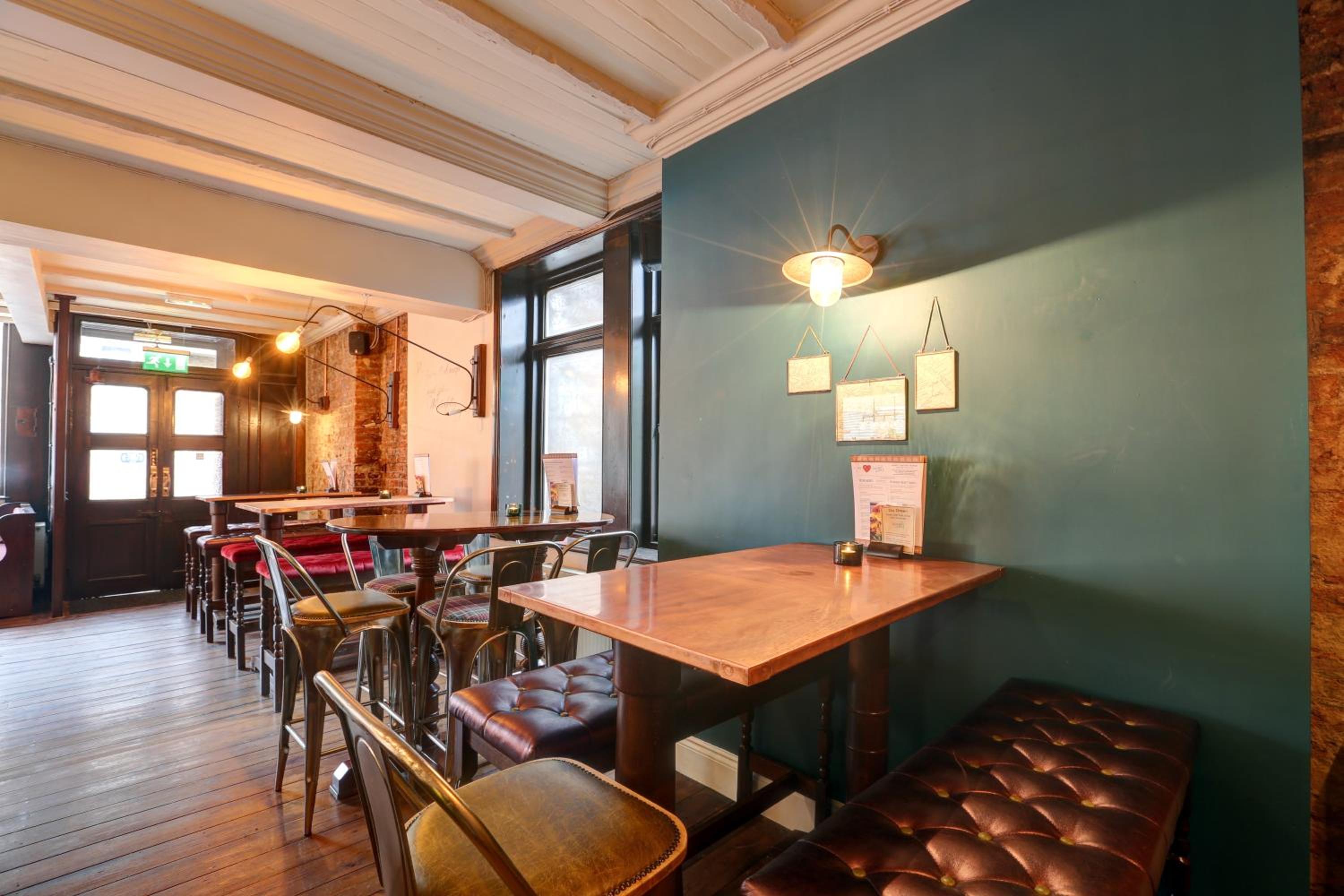 restaurant