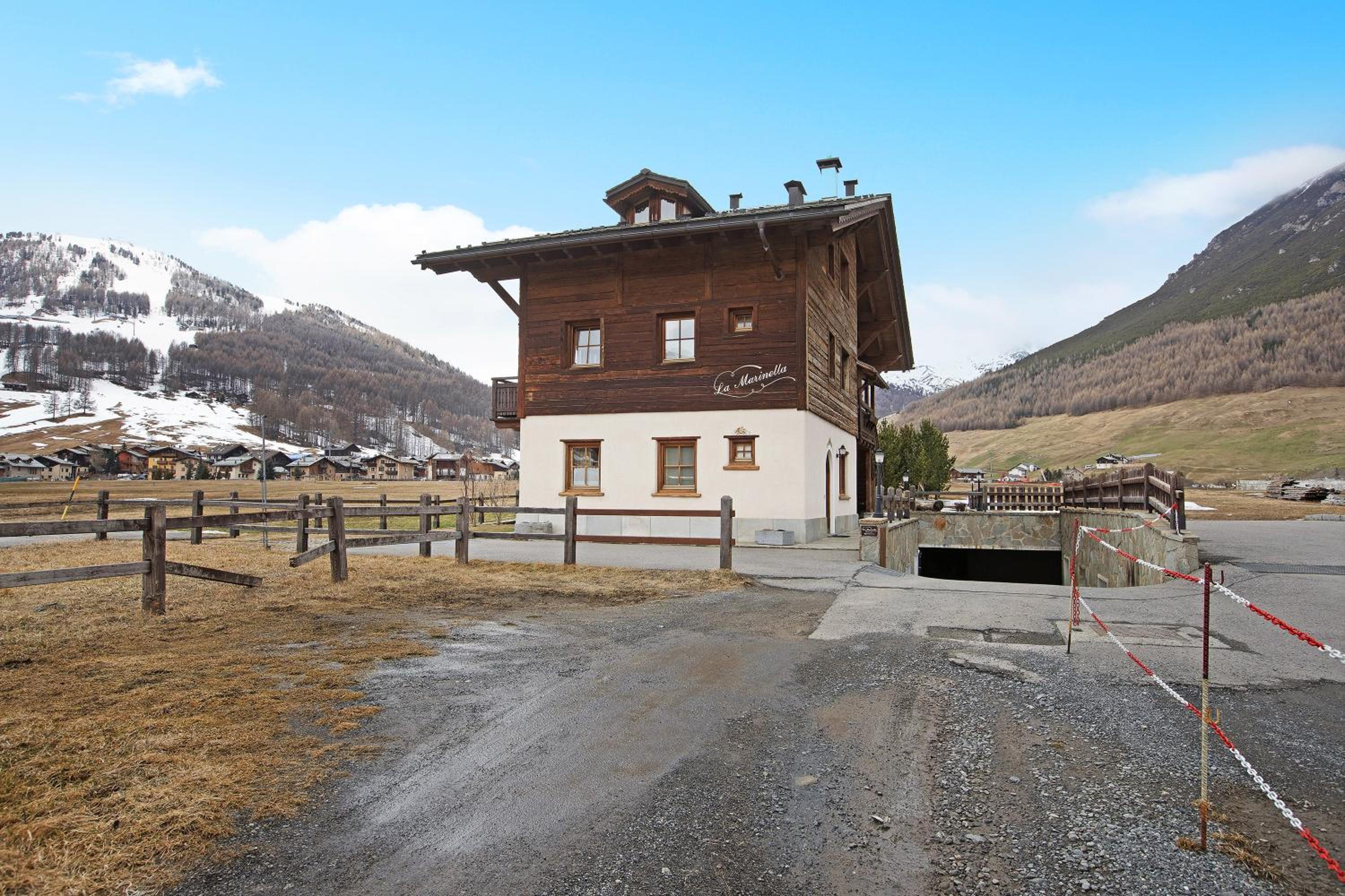 Chalet La Marinella Rododendro