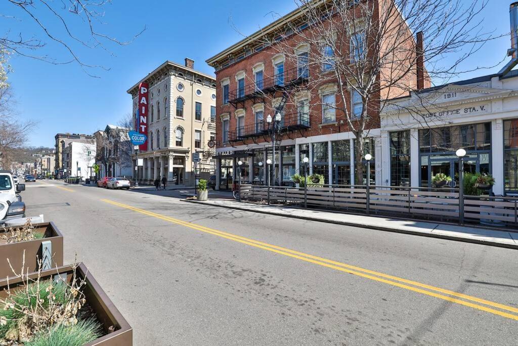 **NEW RADiant Stay in the Thrust of OTR* w/Parking