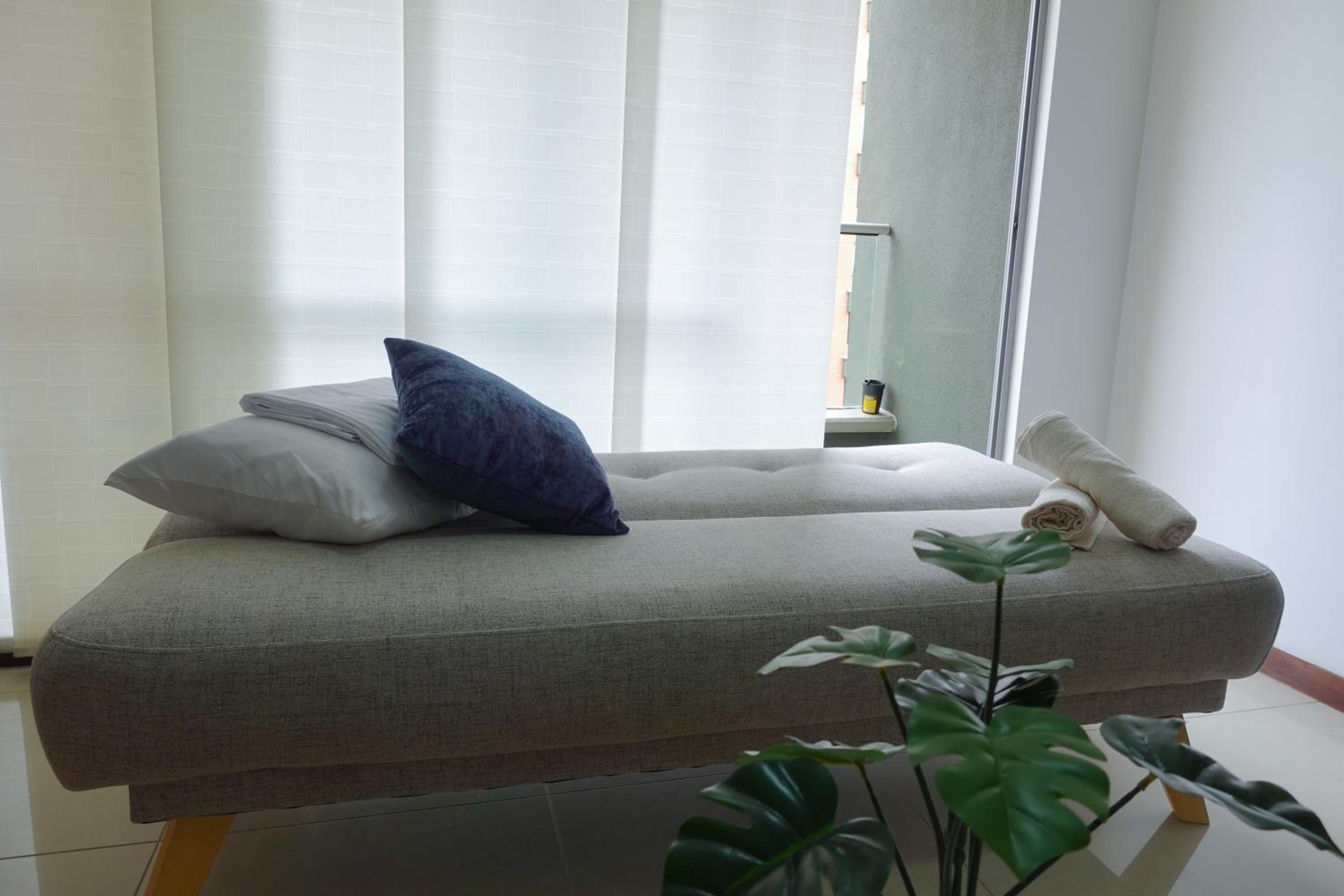 Apartamento Completo Poblado - Ubicacion Central con Parqueadero