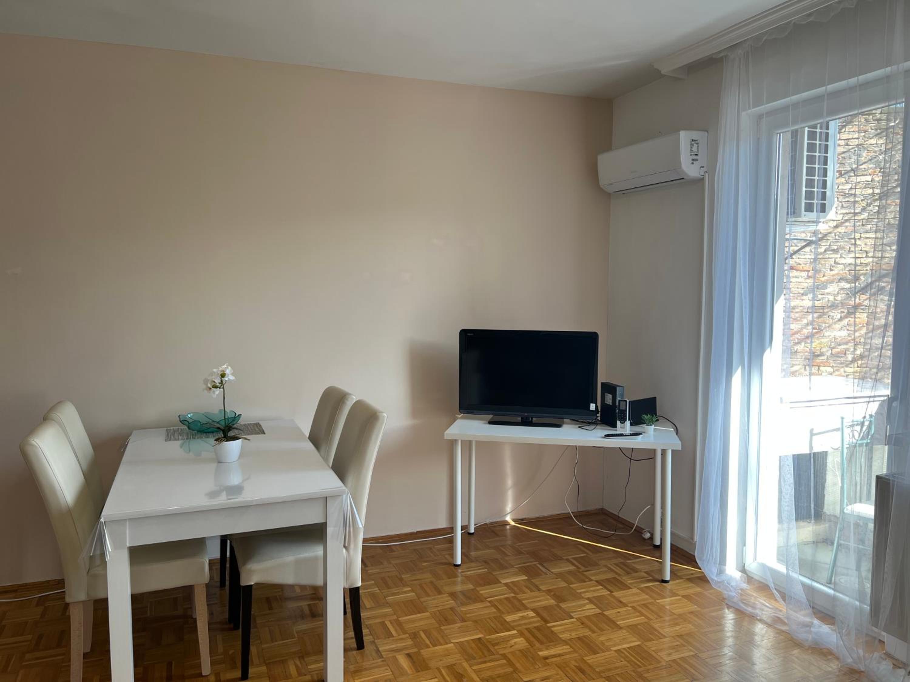 Centrum Szeged Apartman view 3