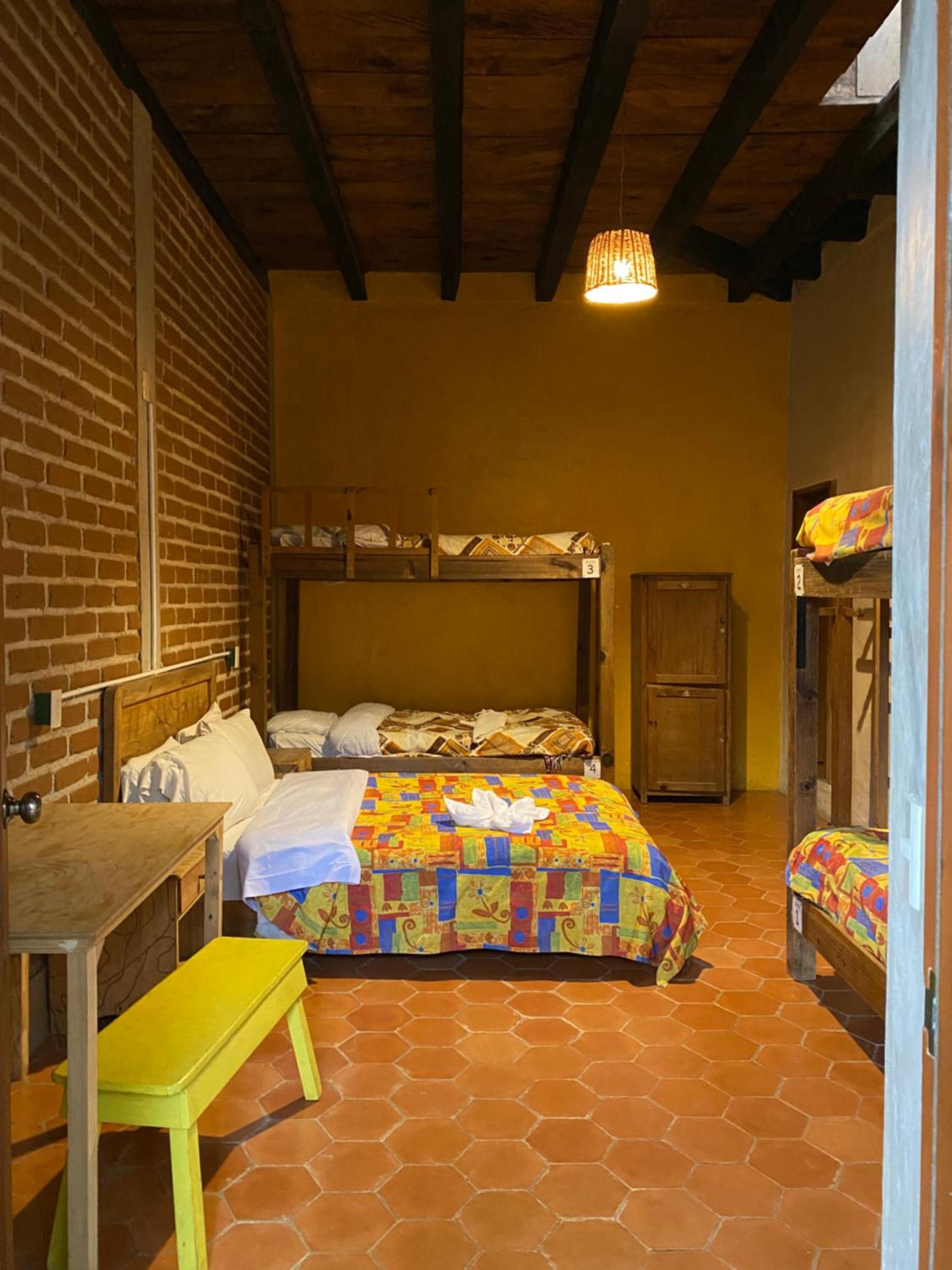 Rossco Hostel & Hotel