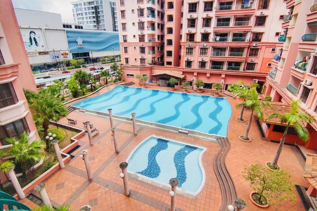 Marina Court Apartment Kota Kinabalu Sabah - 3 Bedrooms 2 Bathrooms photo 2