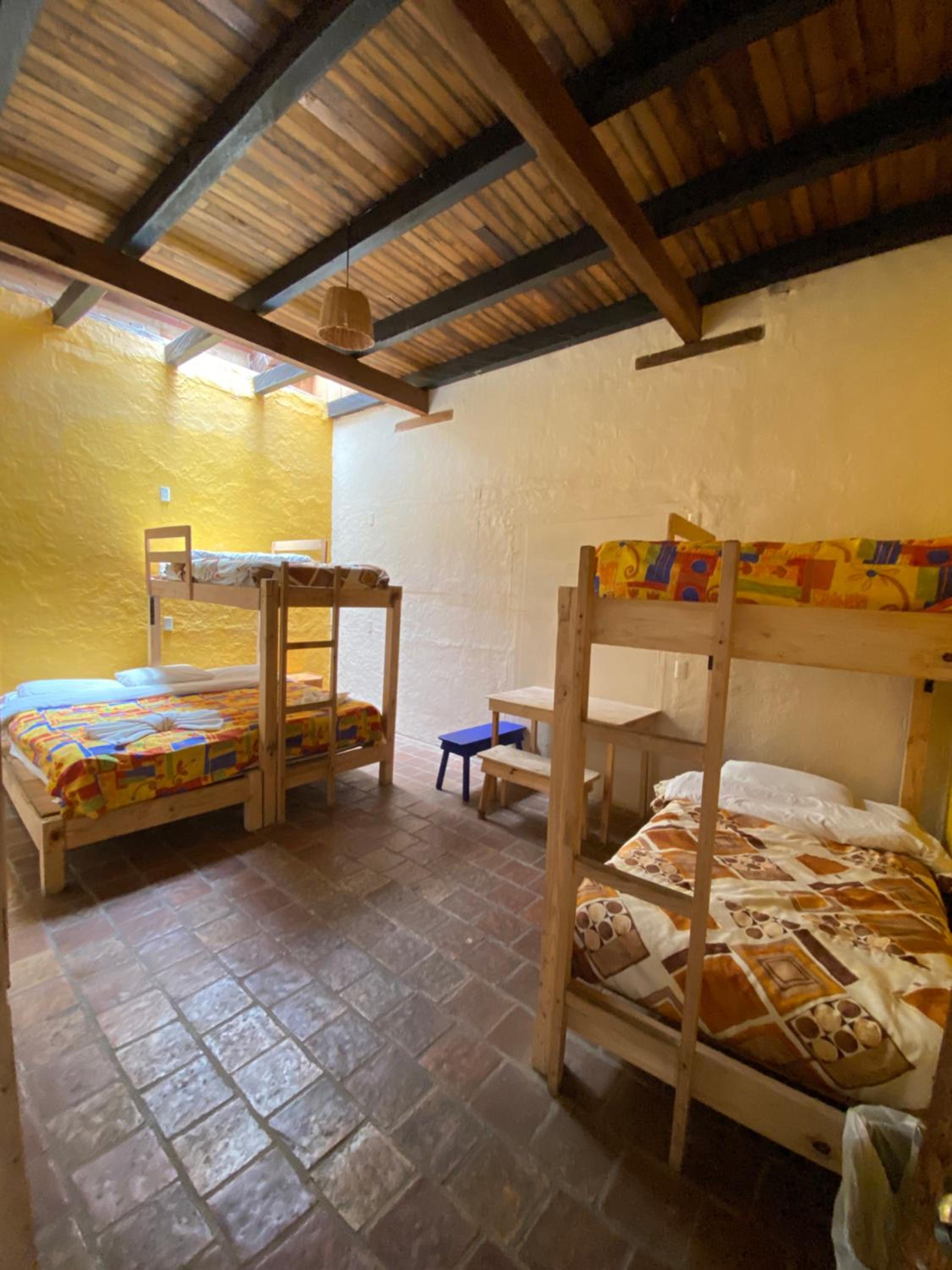 Rossco Hostel & Hotel