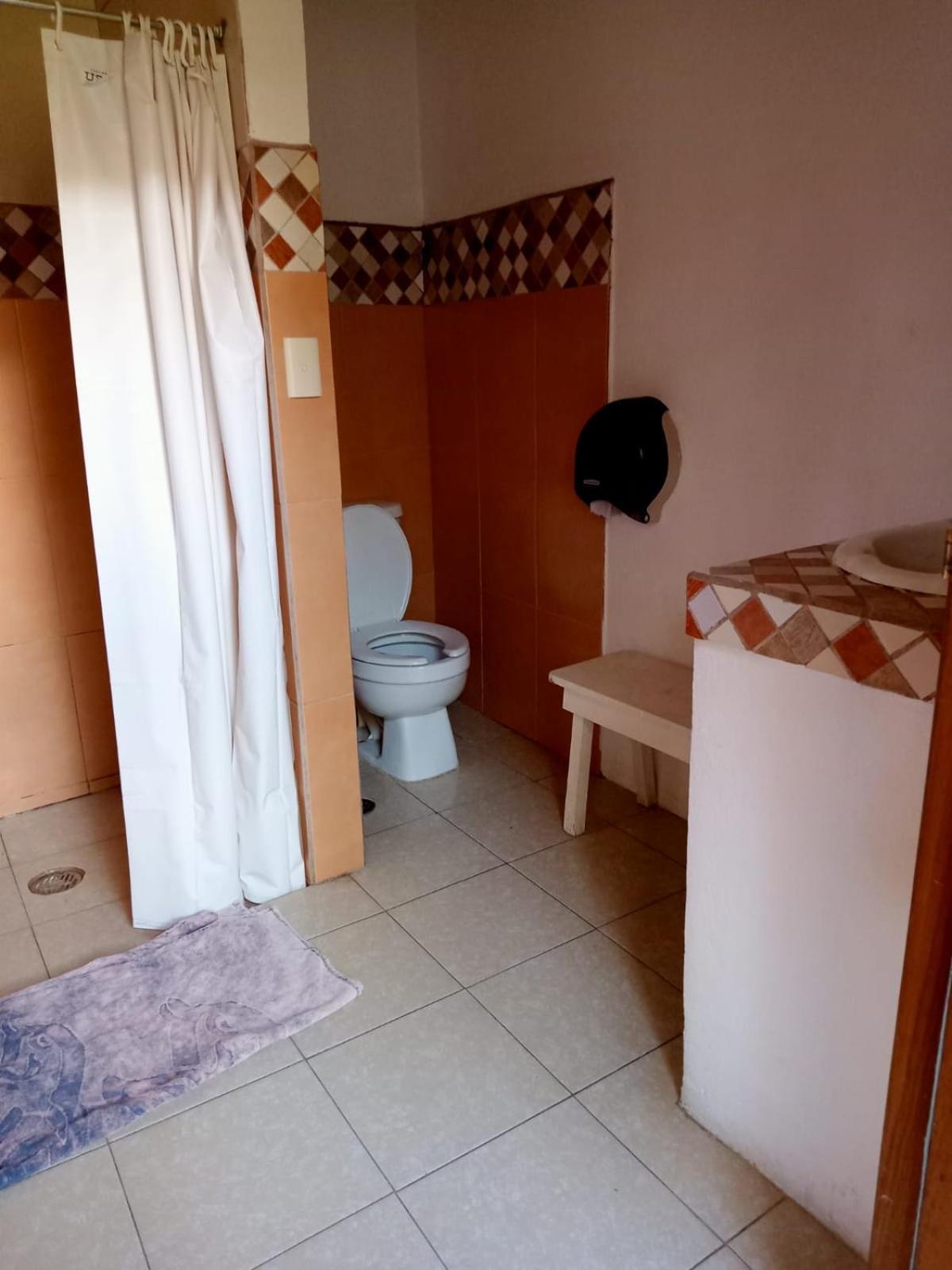 Rossco Hostel & Hotel