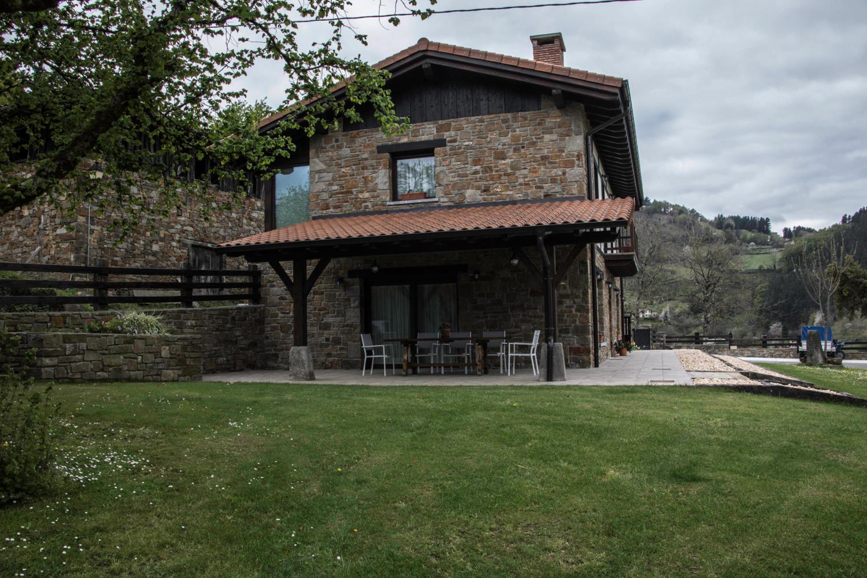 Casa Rural Launtzin Landetxea