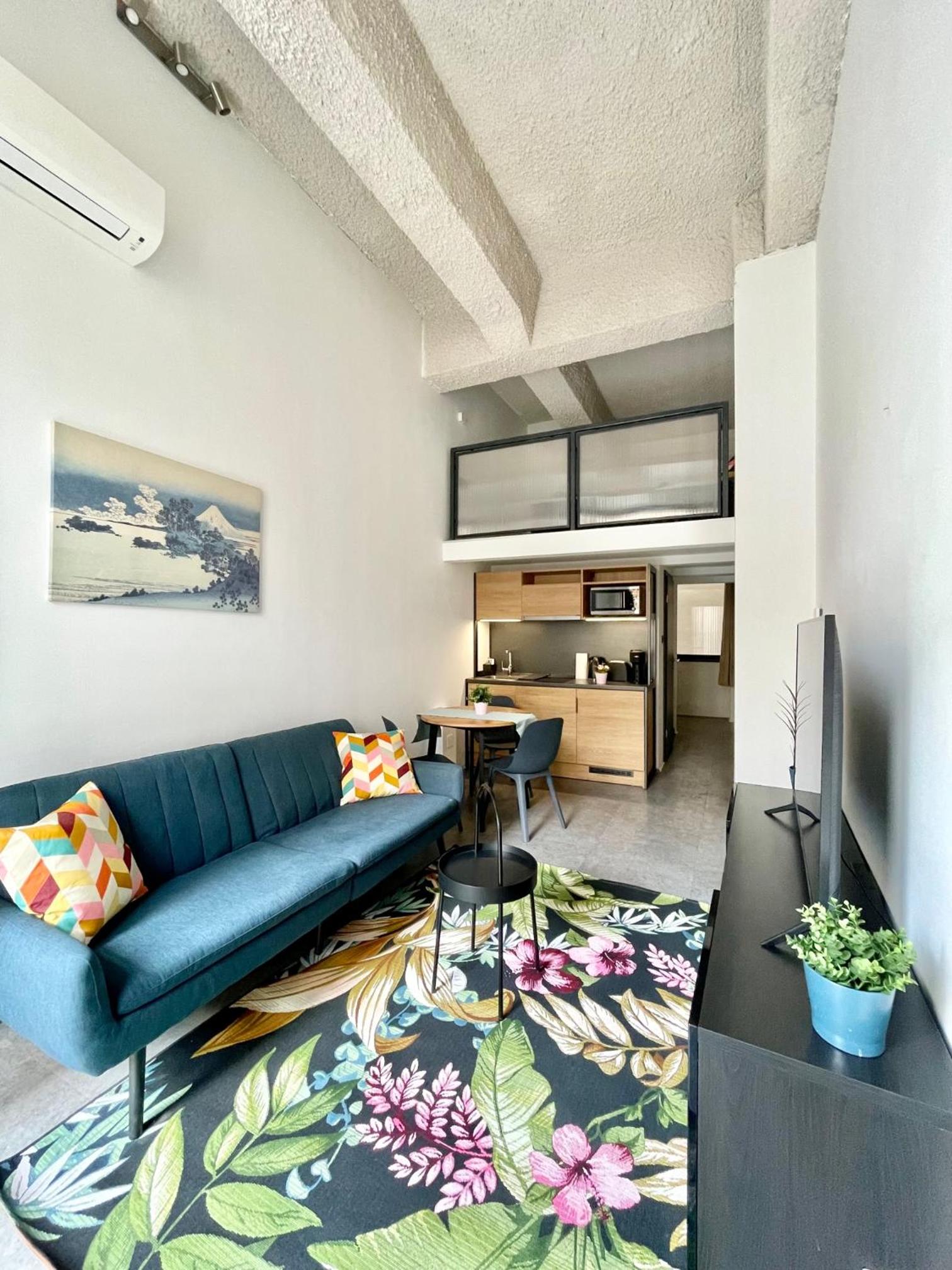 INBP07 Studio Apartment #freeparking view 2
