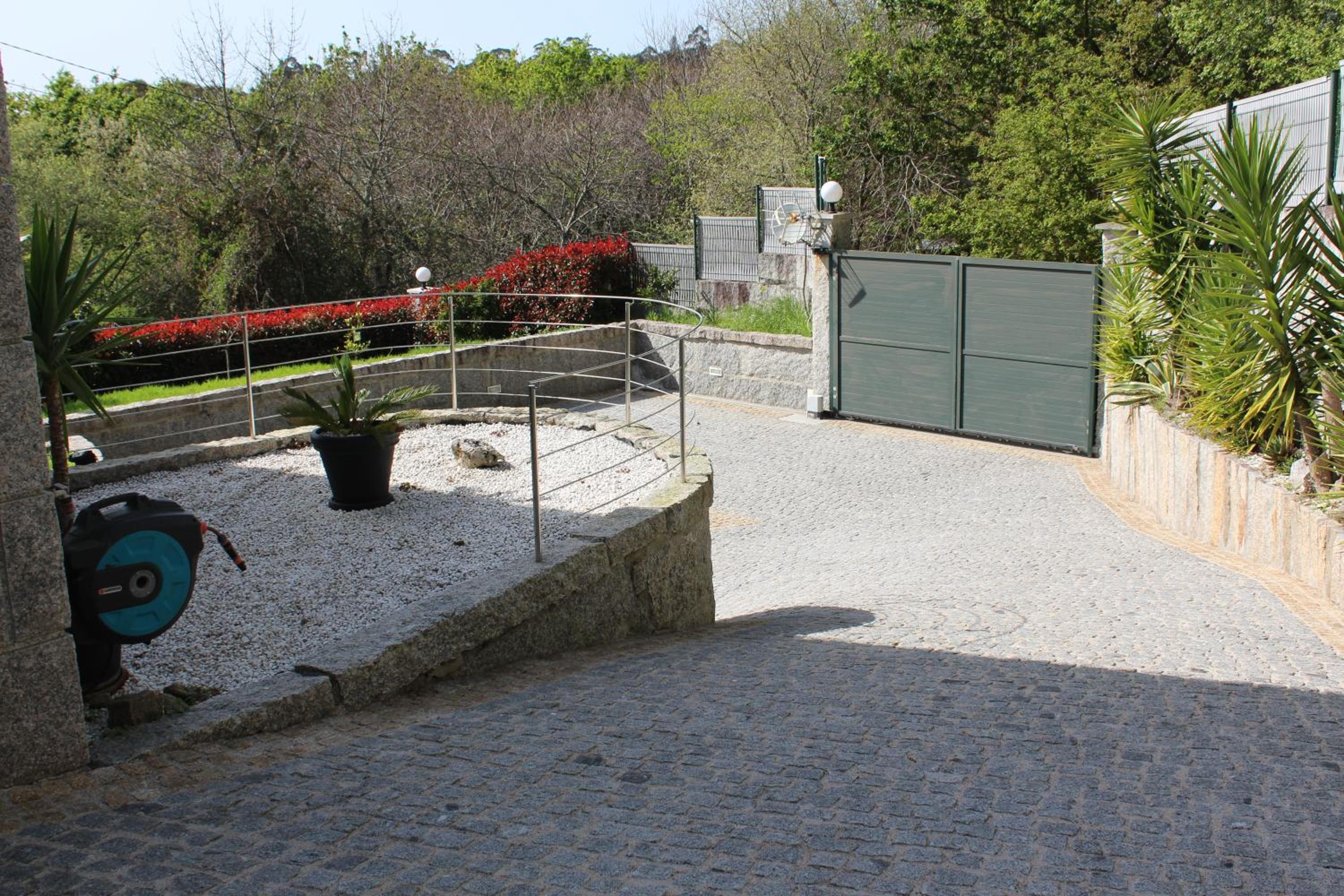 Exclusiva casa con piscina en Gondomar