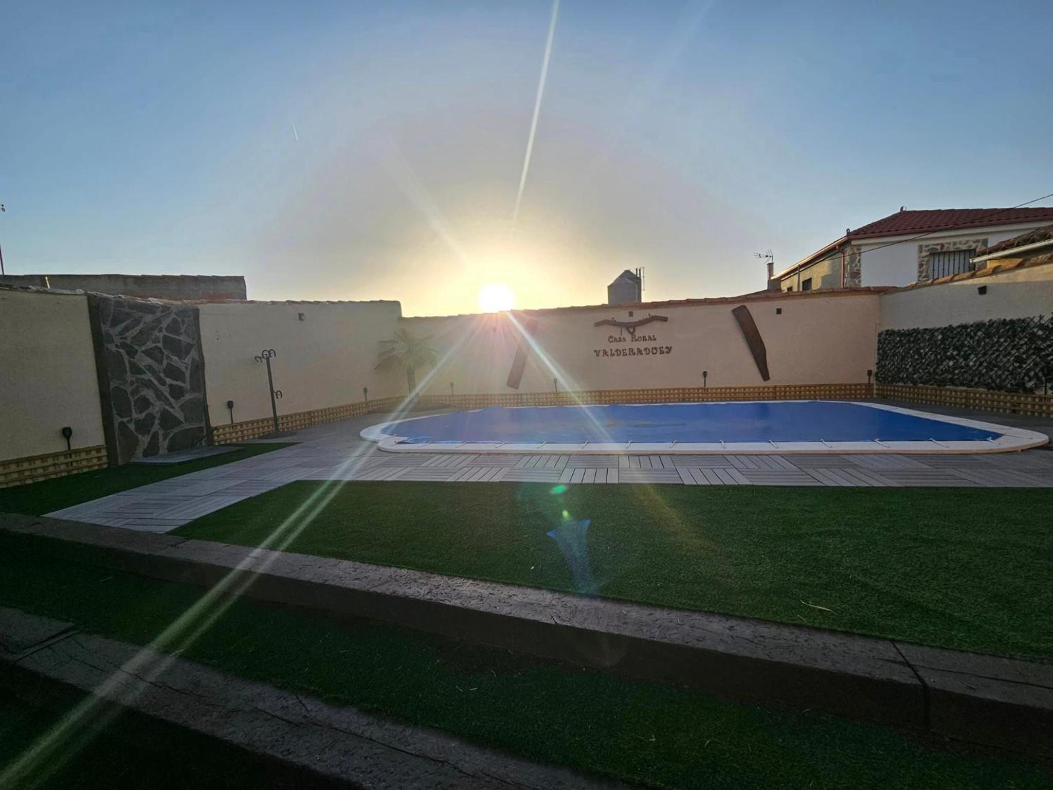 casa rural valderaduey