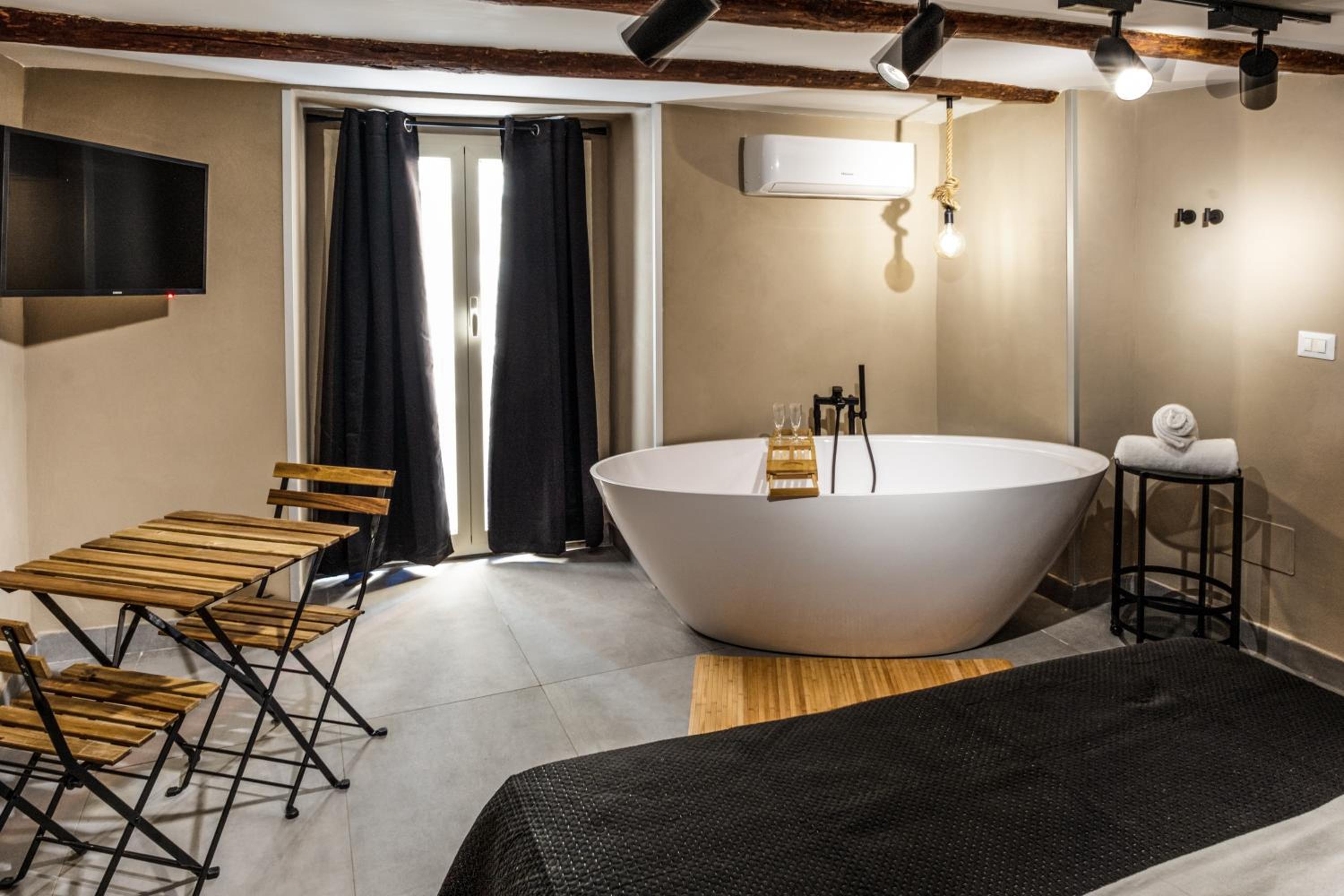 Pendino Rooms