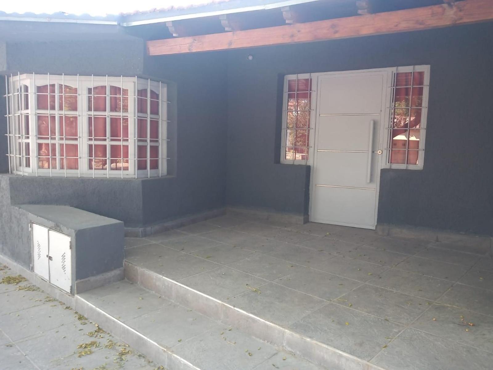 El Sarmiento M & L Mendoza