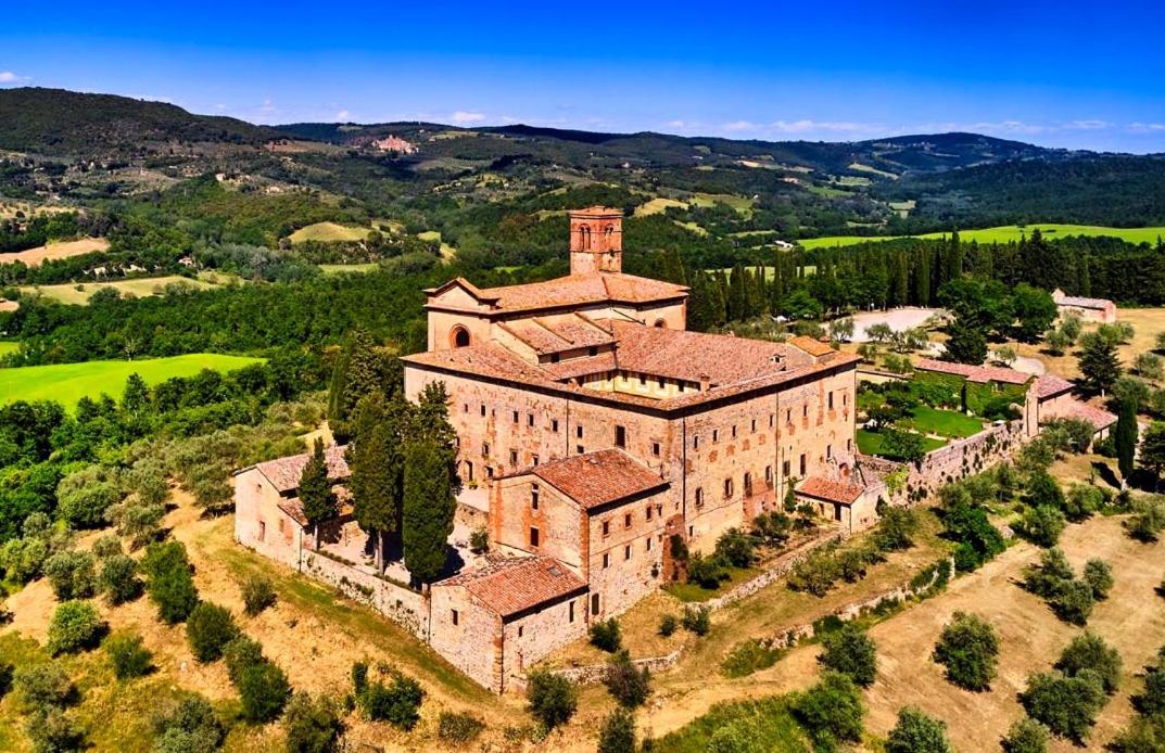 Hotel Fattoria Monastero Sant'Anna in Camprena