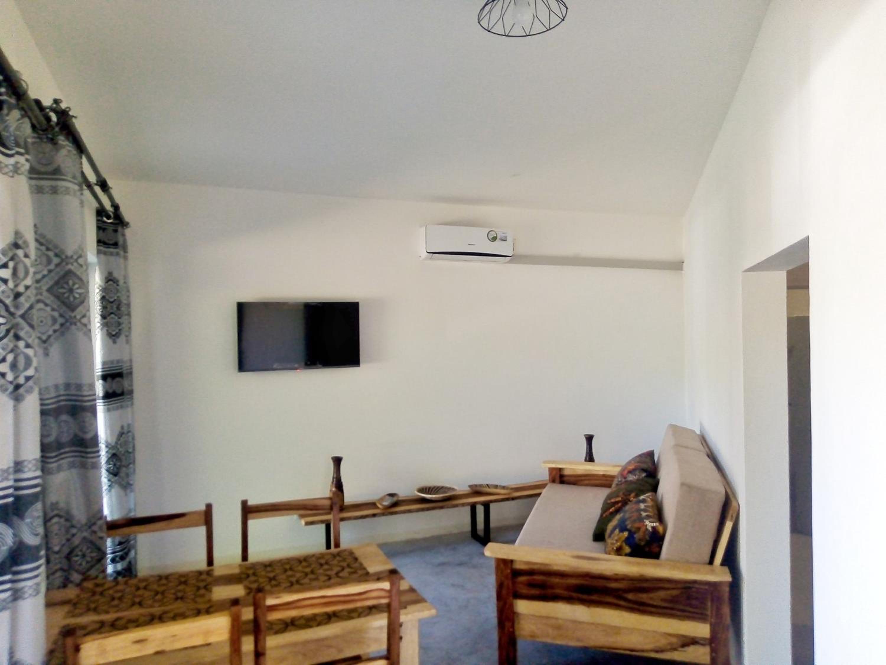 Savanna Tree Apartments - self catering town center